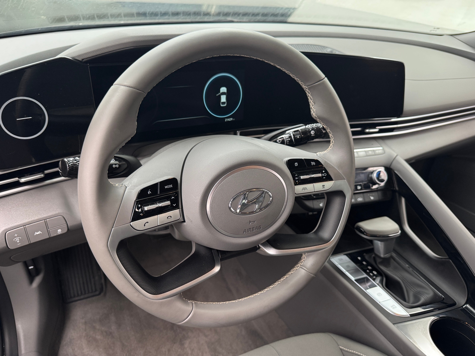 Thumbnail: 2023 Hyundai Elantra - 5