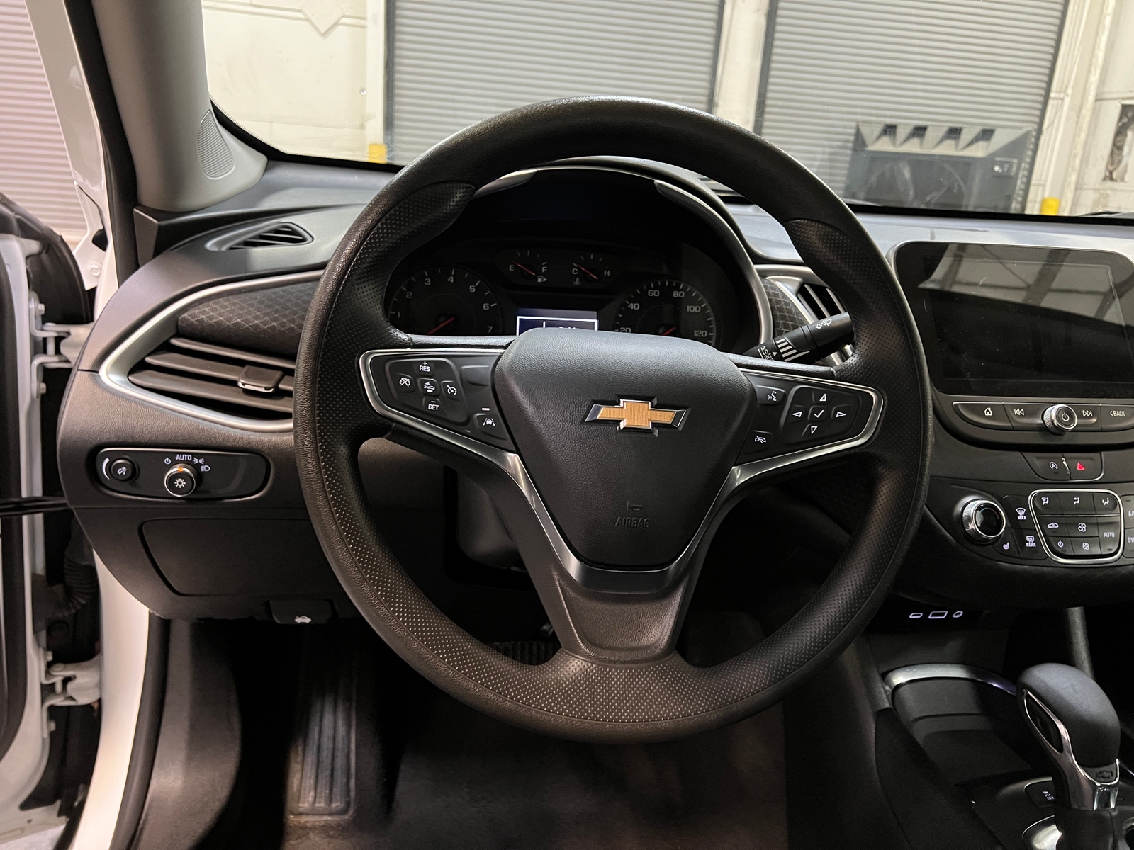 Thumbnail: 2024 Chevrolet Malibu - 5