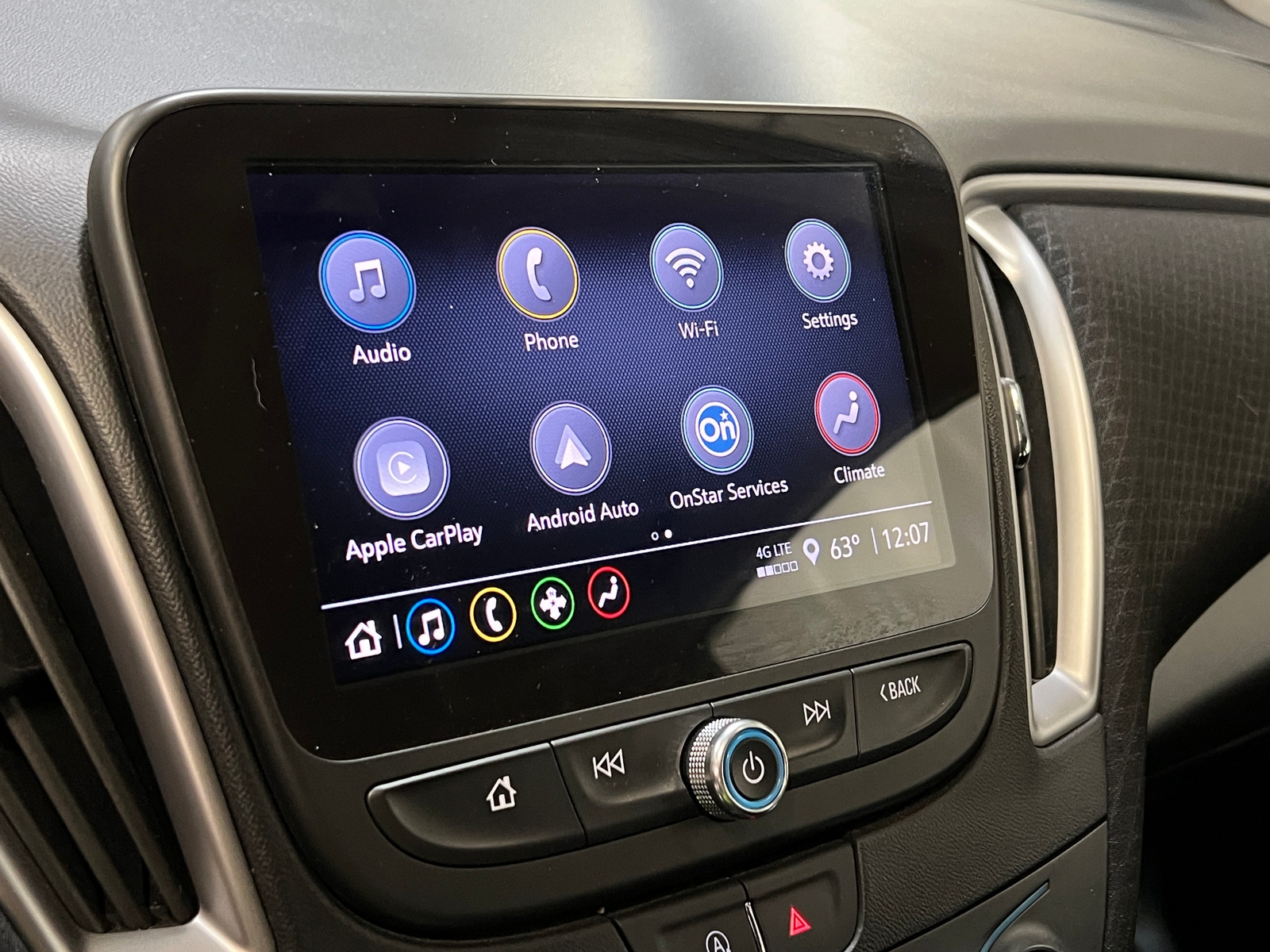 Thumbnail: 2024 Chevrolet Malibu - 4