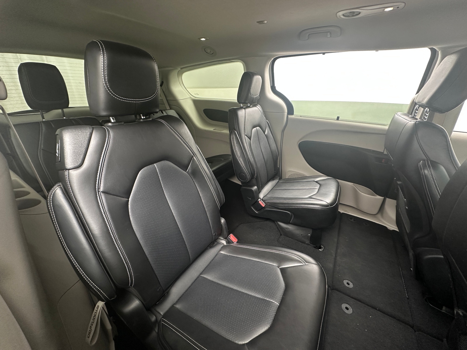 Thumbnail: 2024 Chrysler Pacifica - 5