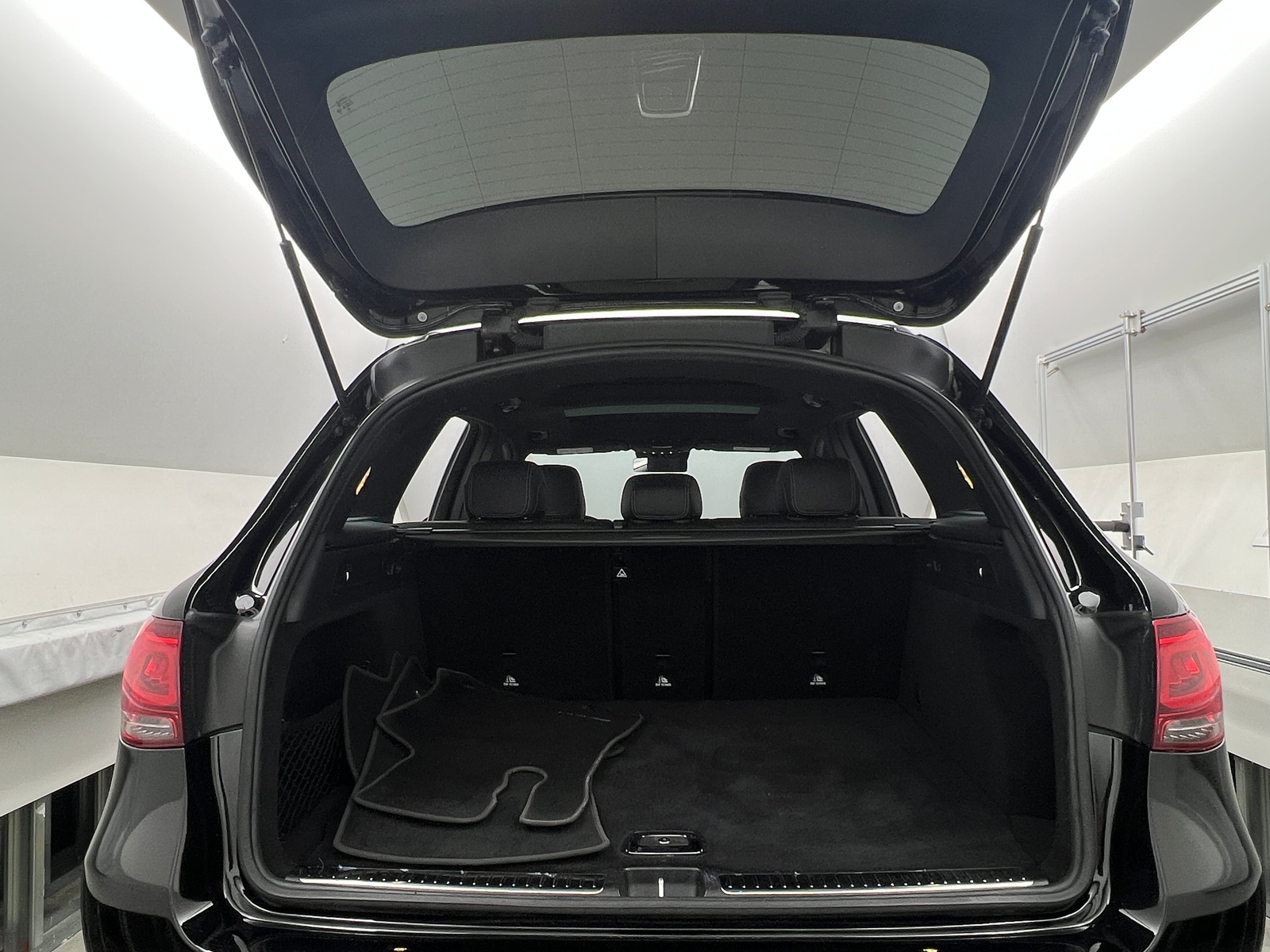 Thumbnail: 2022 Mercedes-Benz GLC - 6