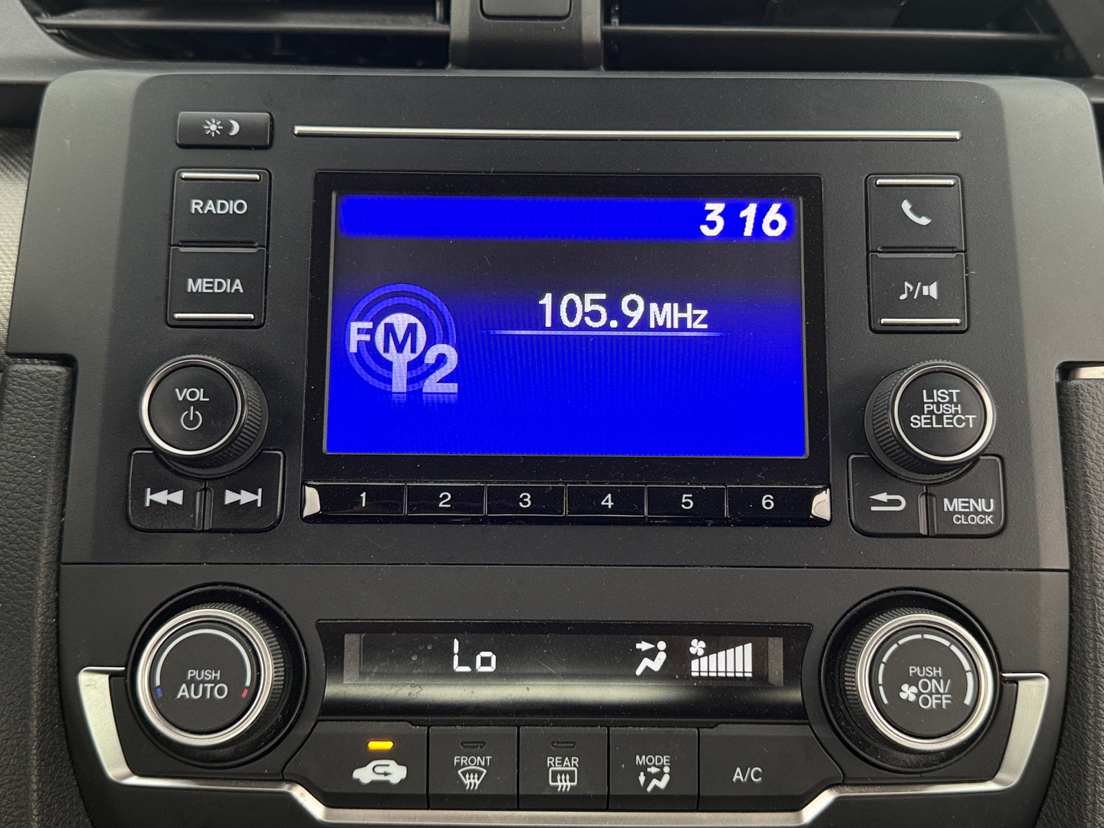 Thumbnail: 2019 Honda Civic - 4