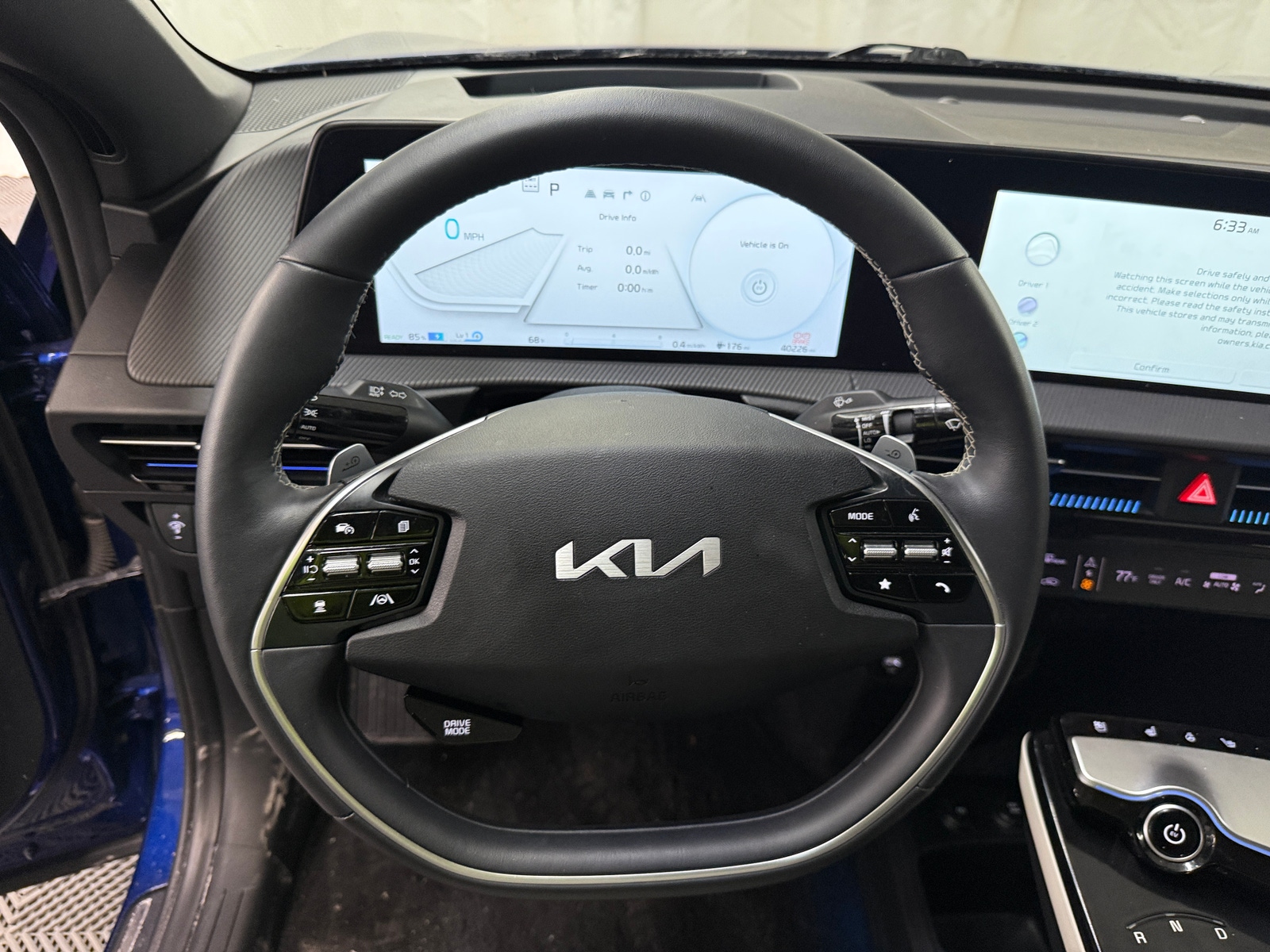 Thumbnail: 2022 Kia EV6 - 4