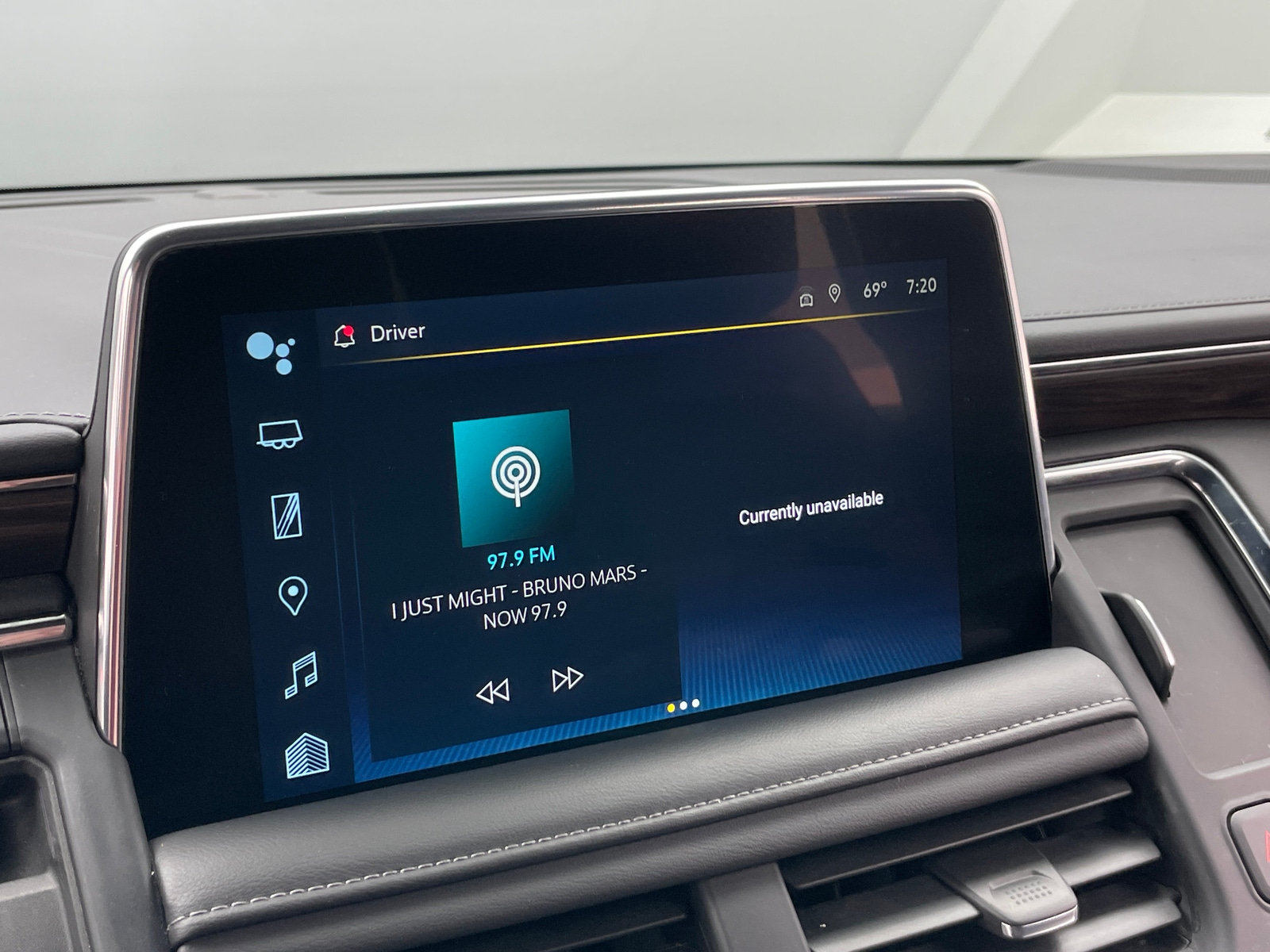 Thumbnail: 2023 Chevrolet Suburban - 3