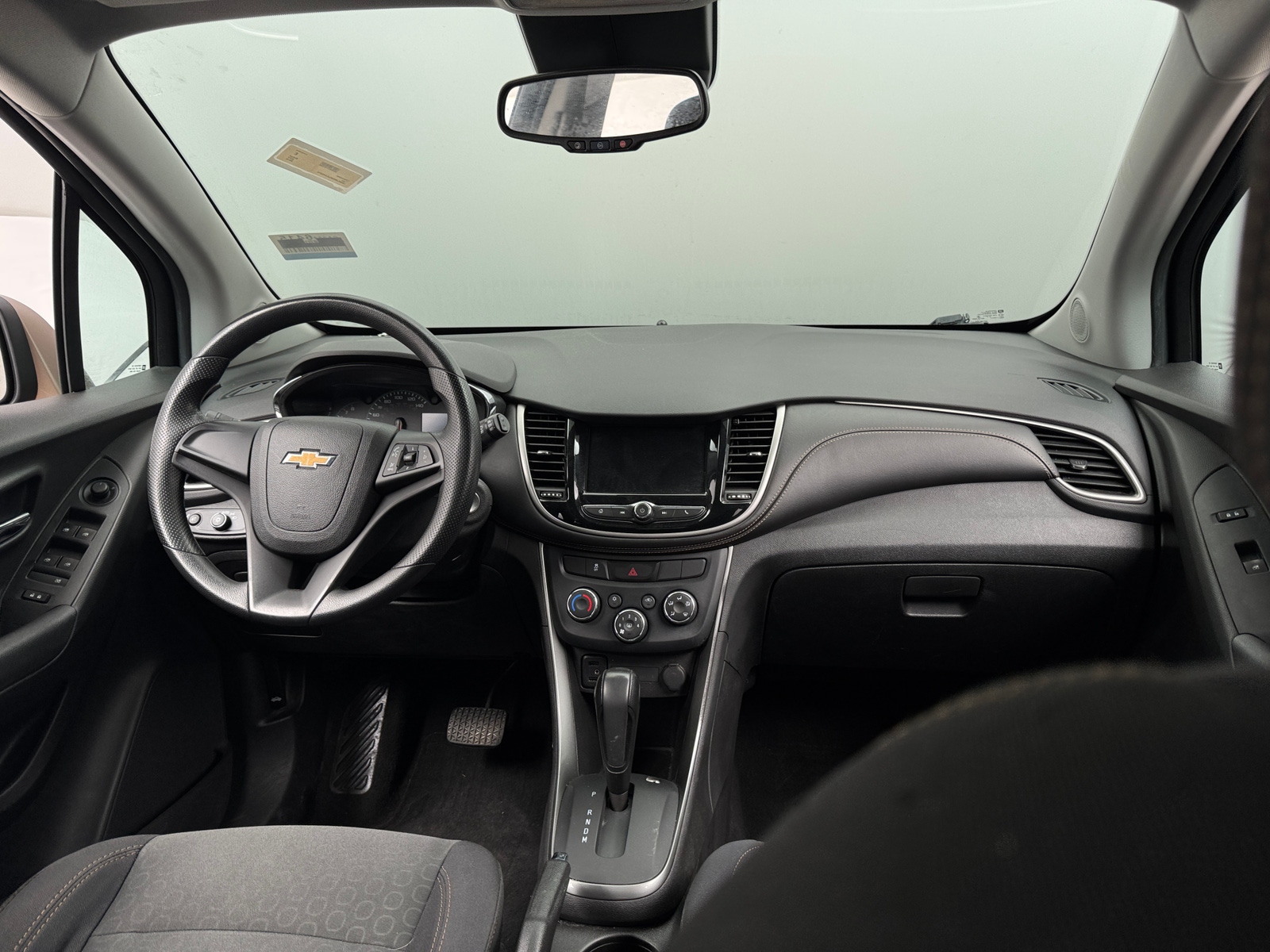 Thumbnail: 2018 Chevrolet Trax - 3