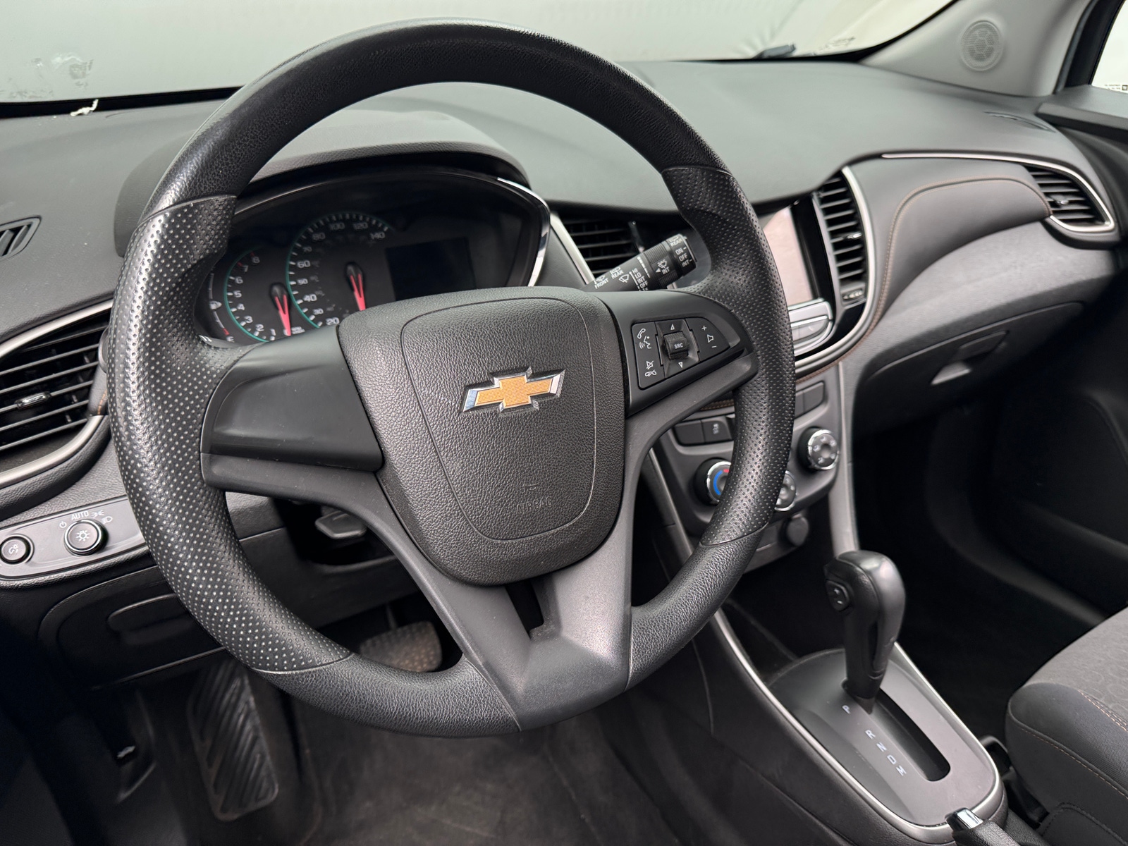 Thumbnail: 2018 Chevrolet Trax - 5