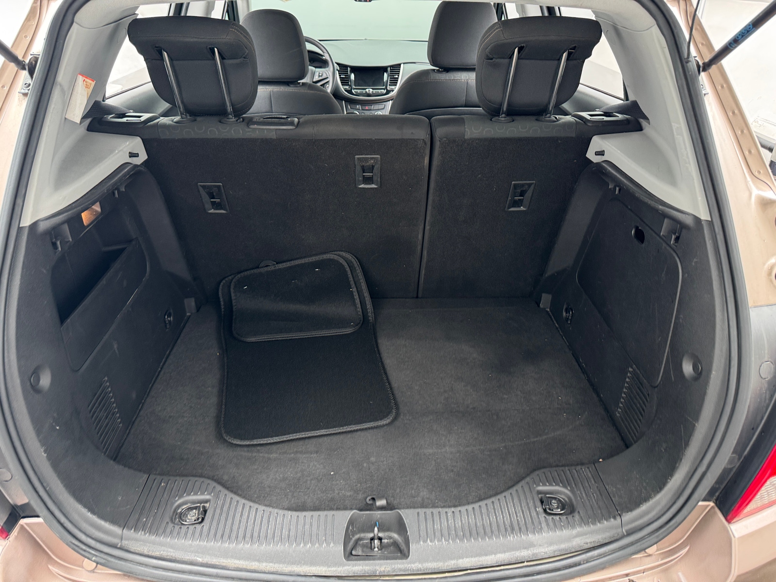 Thumbnail: 2018 Chevrolet Trax - 7
