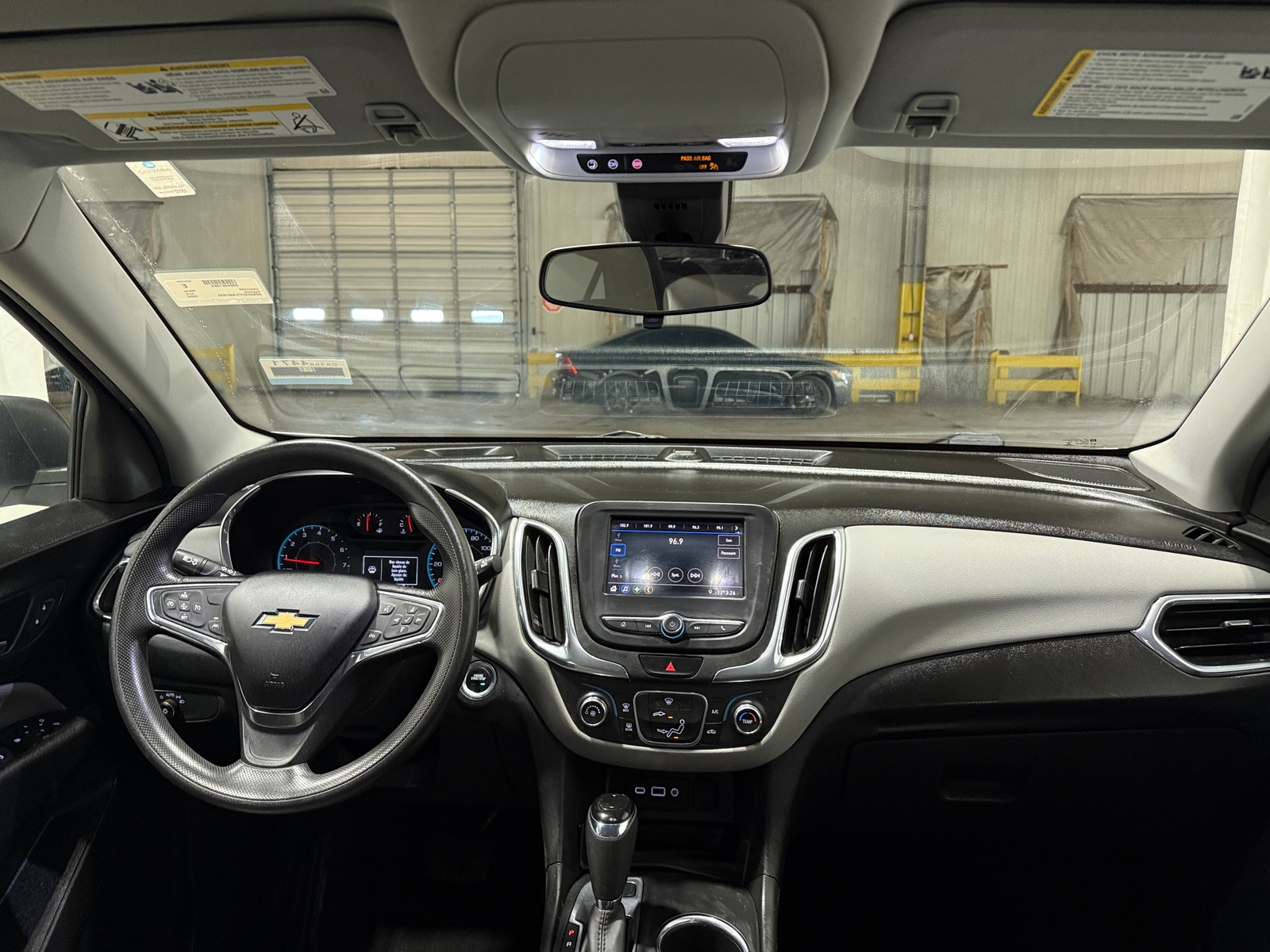 Thumbnail: 2020 Chevrolet Equinox - 3