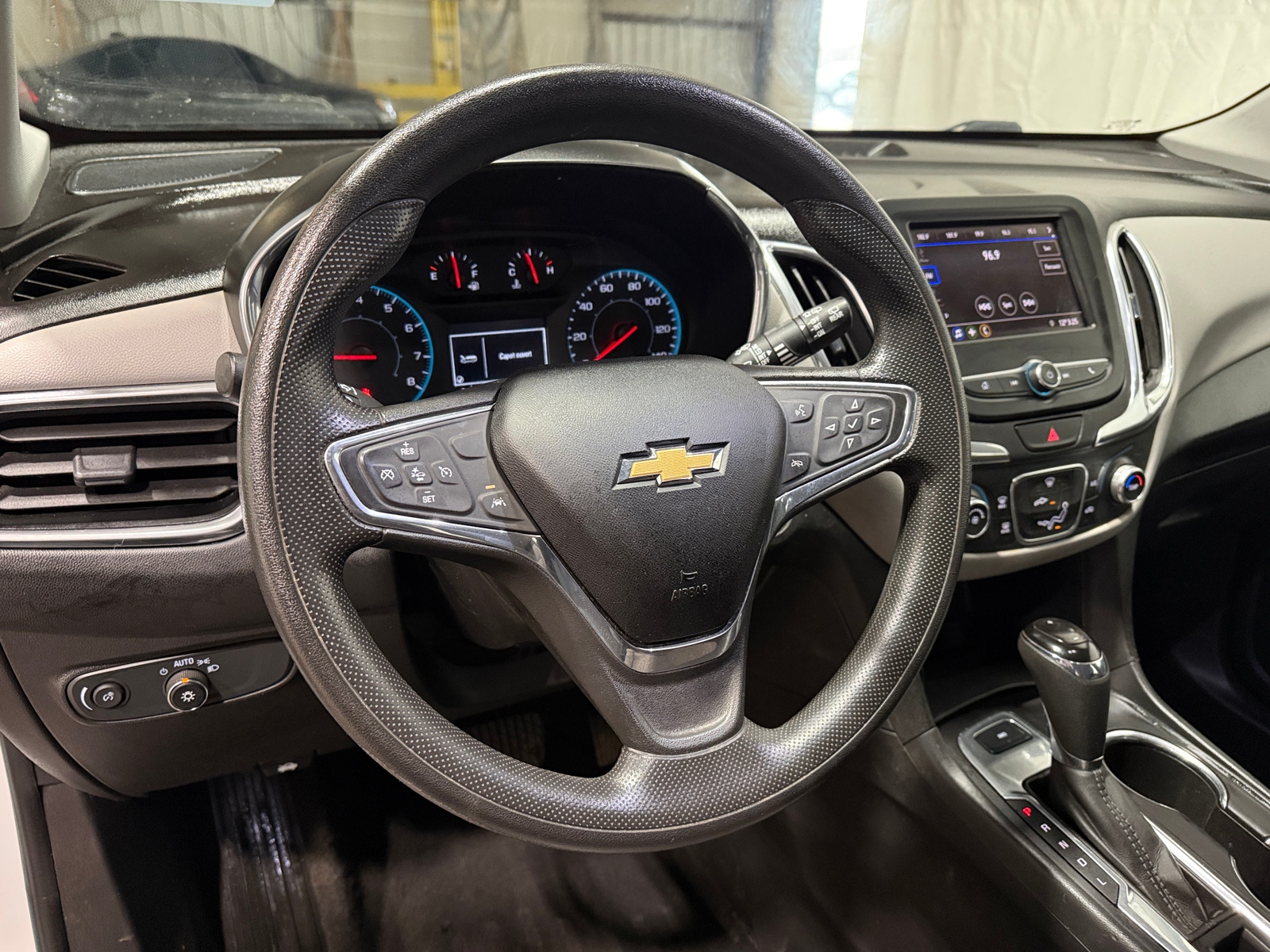 Thumbnail: 2020 Chevrolet Equinox - 5