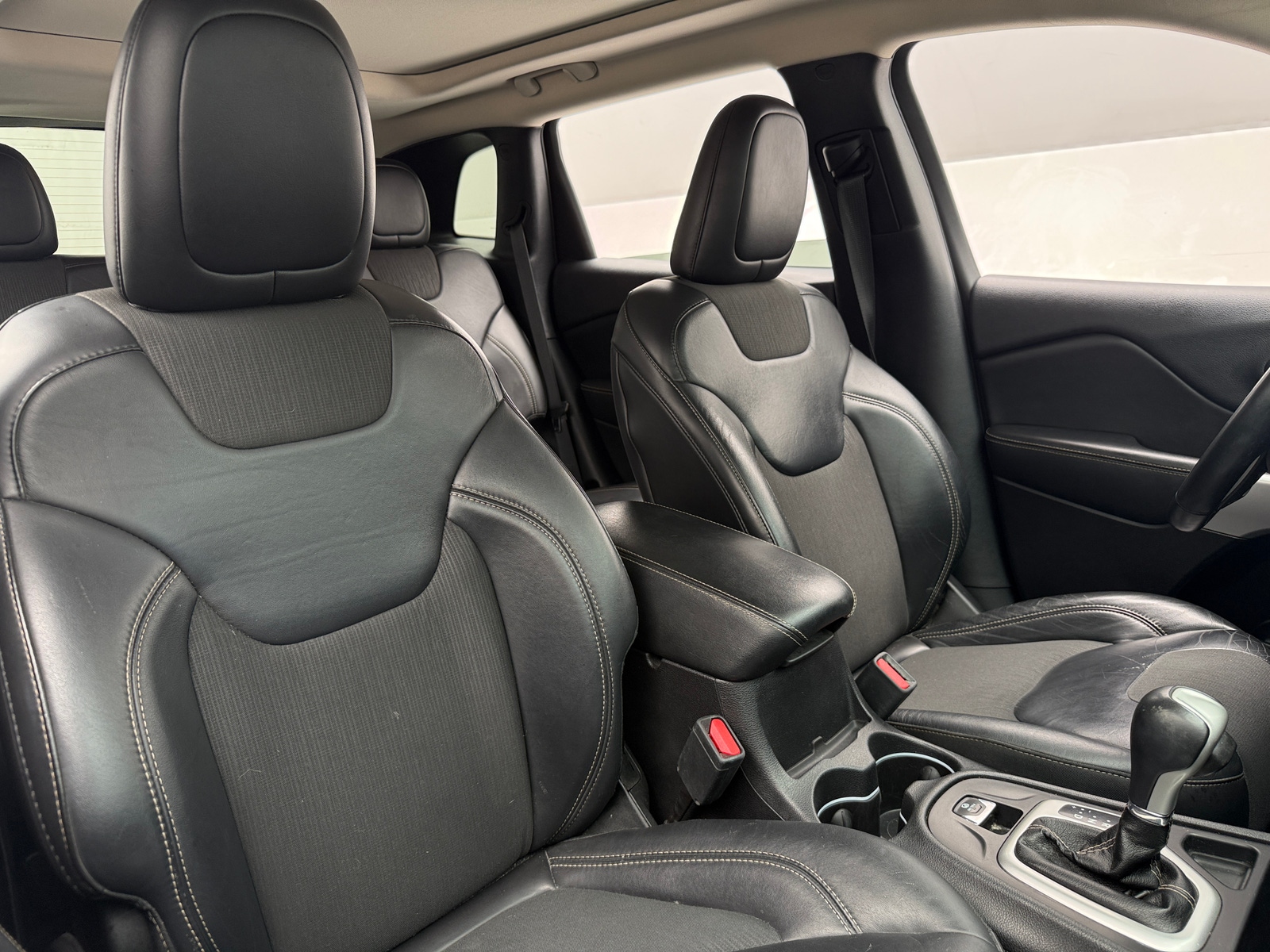 Thumbnail: 2018 Jeep Cherokee - 2