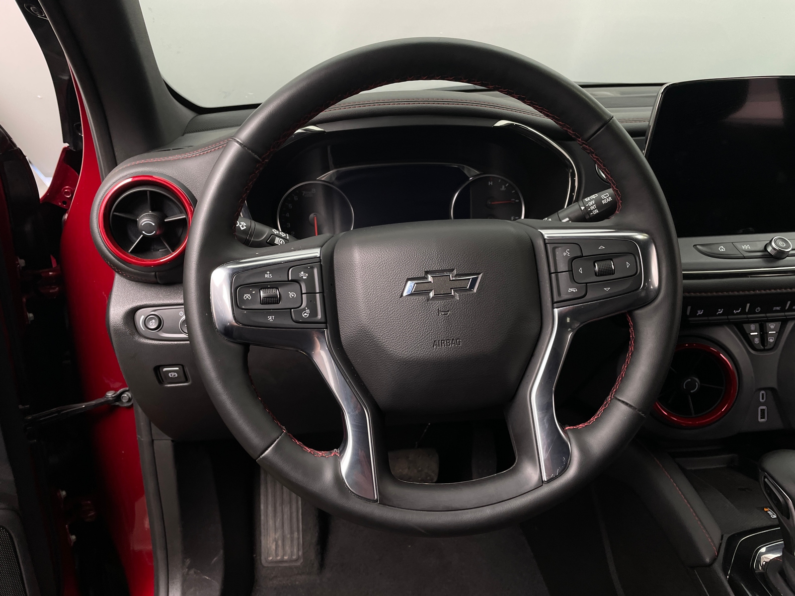 Thumbnail: 2025 Chevrolet Blazer - 4