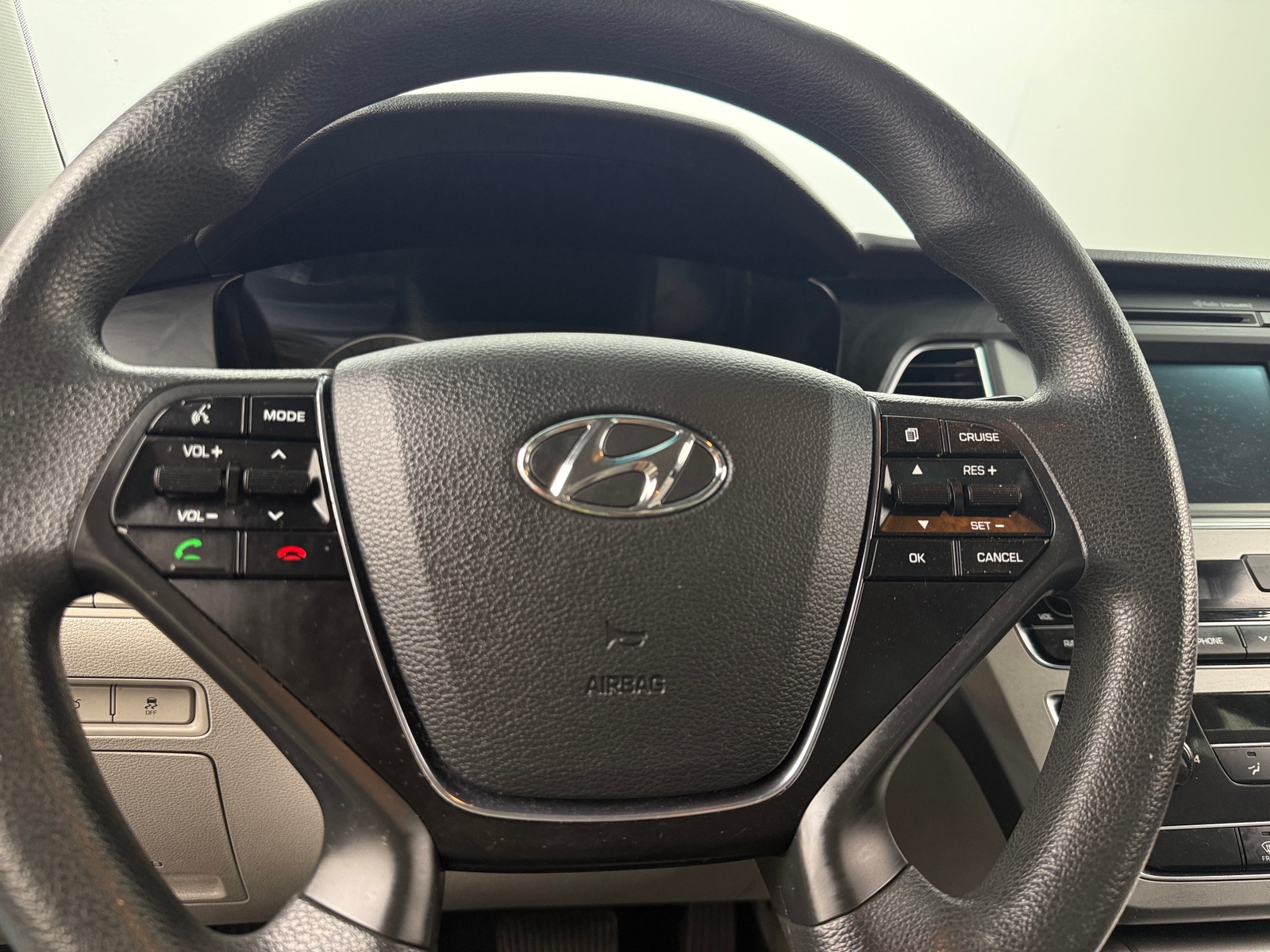 Thumbnail: 2017 Hyundai Sonata - 5