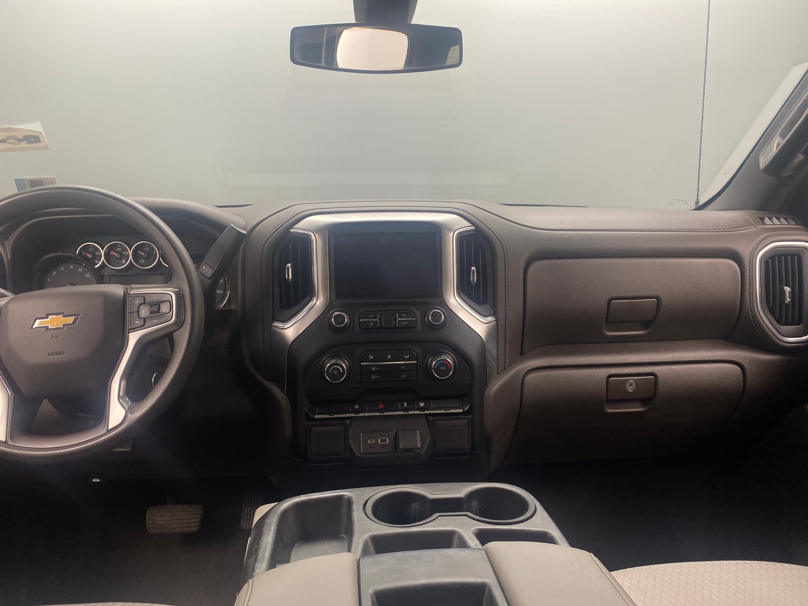 Thumbnail: 2020 Chevrolet Silverado 1500 - 3