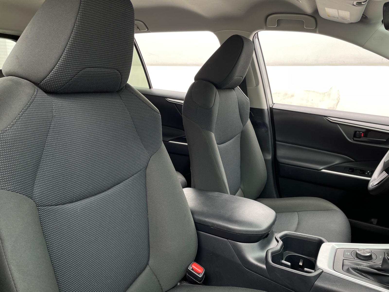 Thumbnail: 2025 Toyota RAV4 - 2