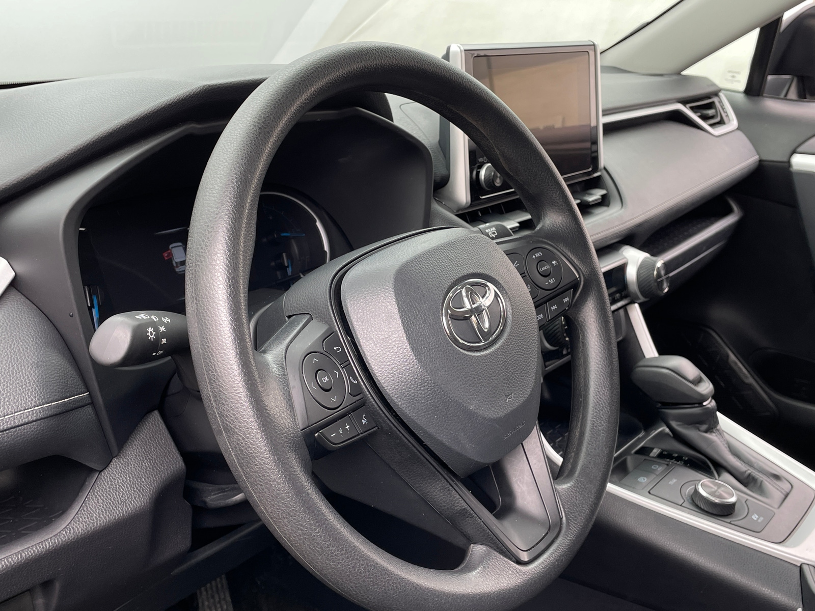 Thumbnail: 2025 Toyota RAV4 - 5