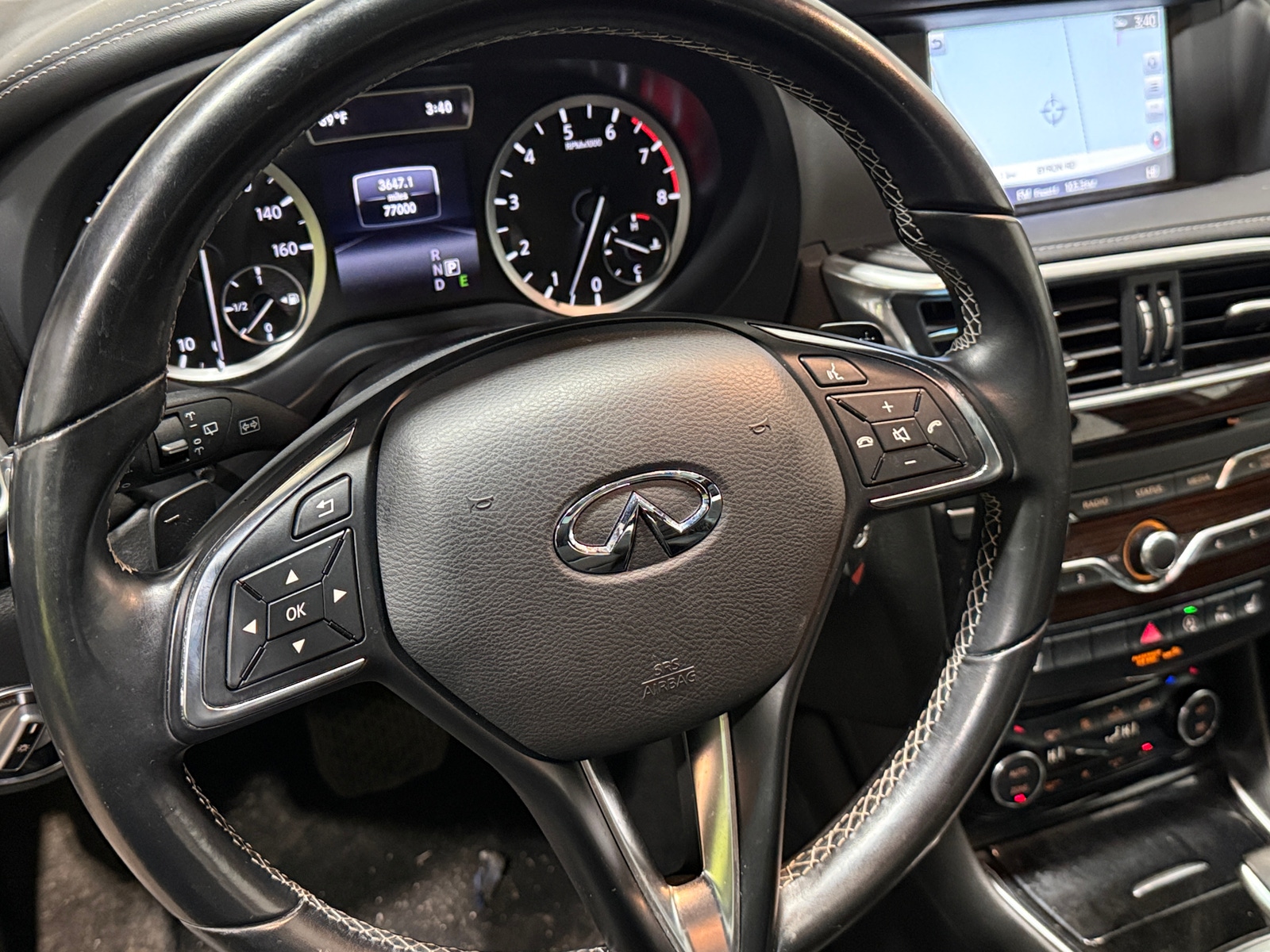 Thumbnail: 2017 INFINITI QX30 - 4