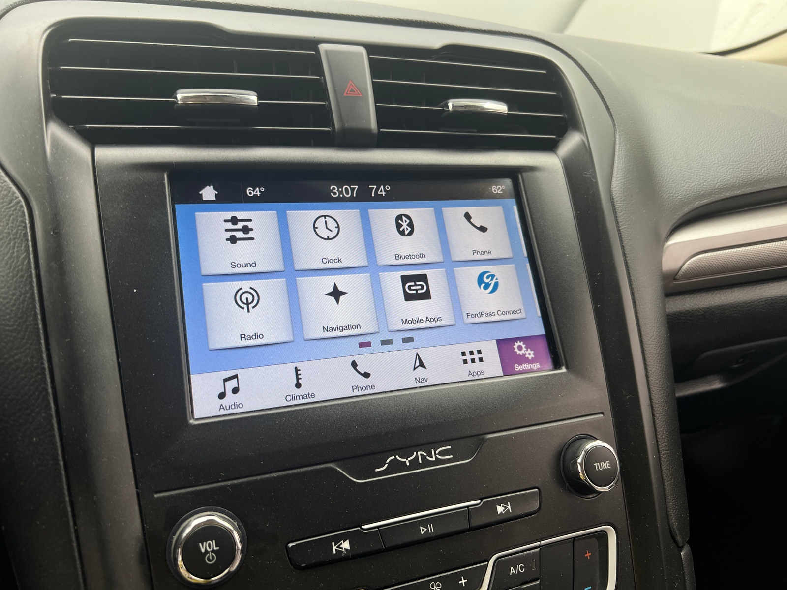 Thumbnail: 2019 Ford Fusion - 4