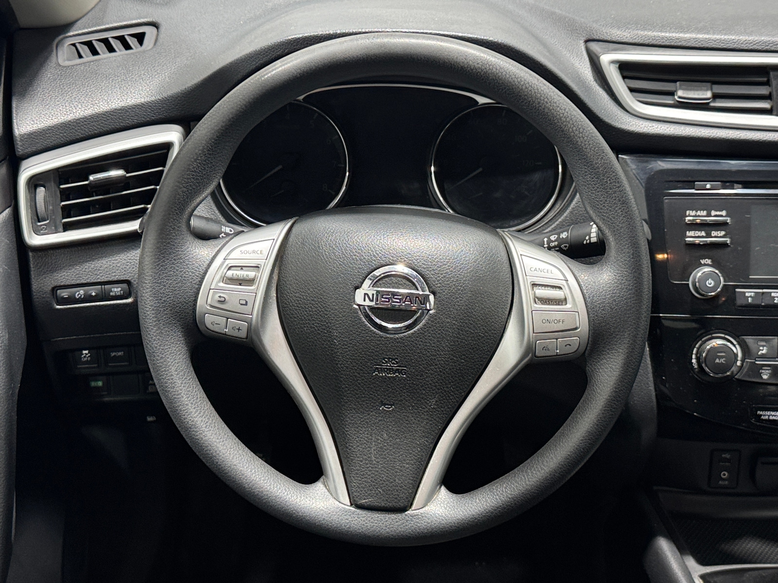 Thumbnail: 2016 Nissan Rogue - 5