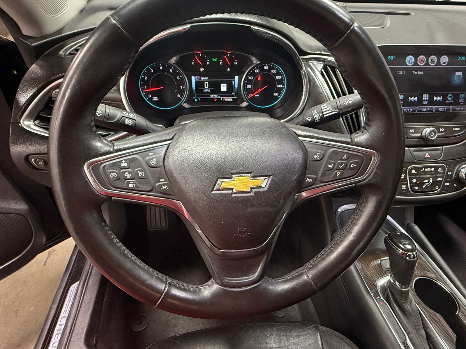 Thumbnail: 2017 Chevrolet Malibu - 4