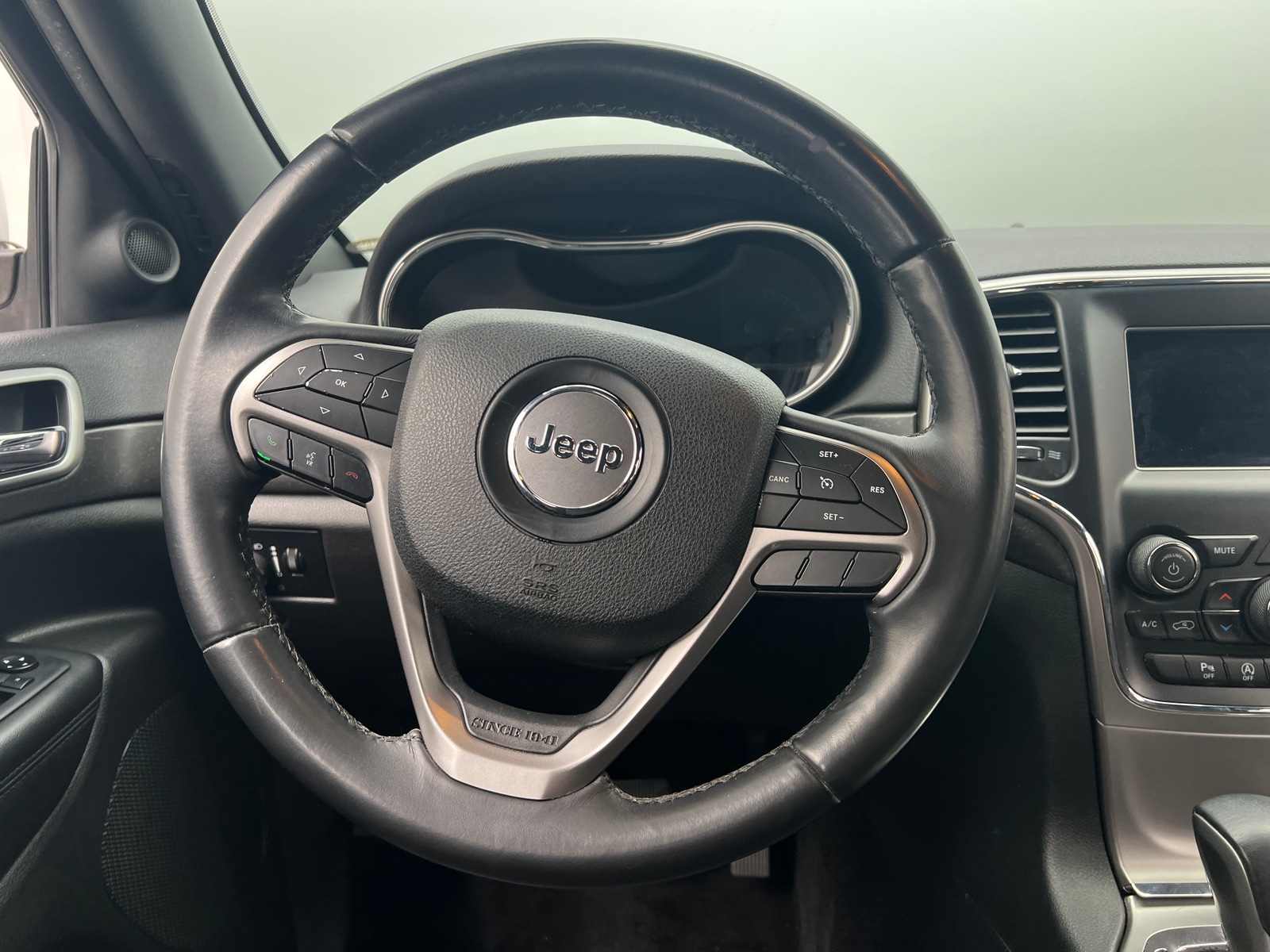 Thumbnail: 2018 Jeep Grand Cherokee - 5