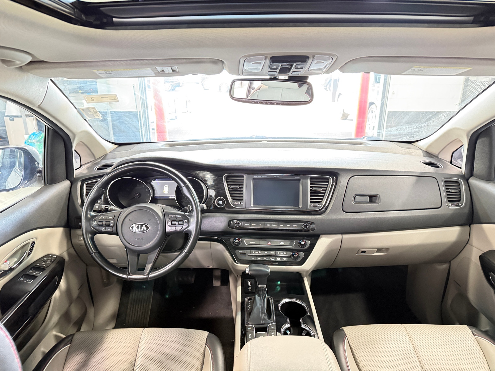 Thumbnail: 2020 Kia Sedona - 2