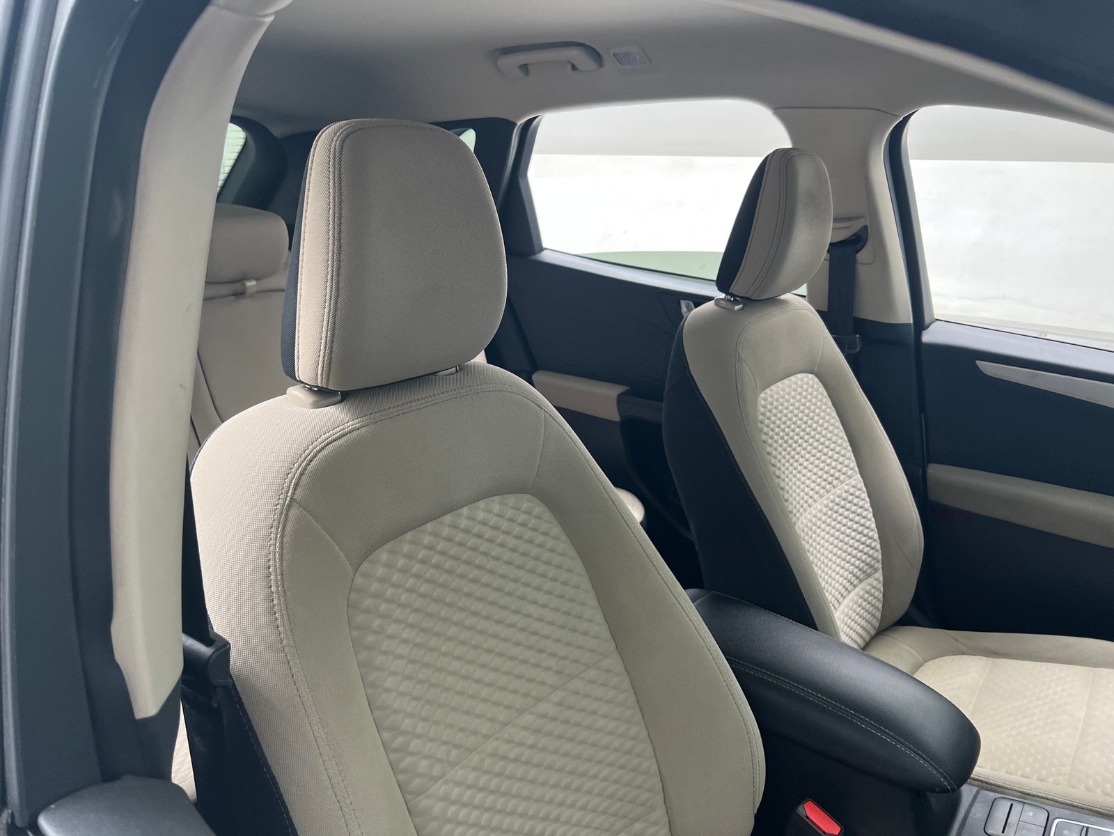 Thumbnail: 2020 Ford Escape - 2