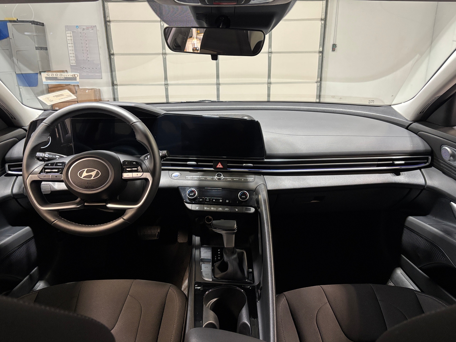 Thumbnail: 2025 Hyundai Elantra - 3