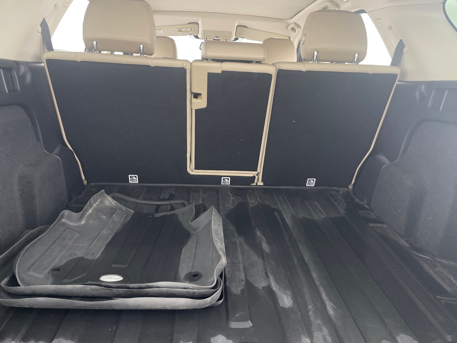 Thumbnail: 2019 Land Rover Discovery Sport - 6