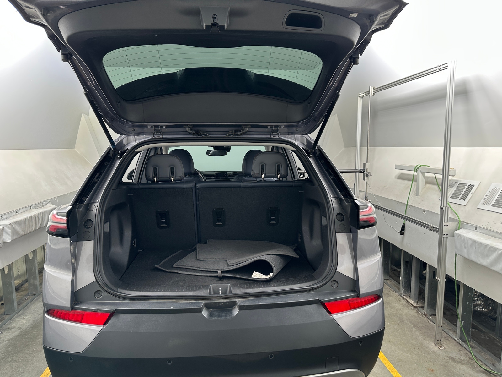 Thumbnail: 2023 Chevrolet Bolt EUV - 6