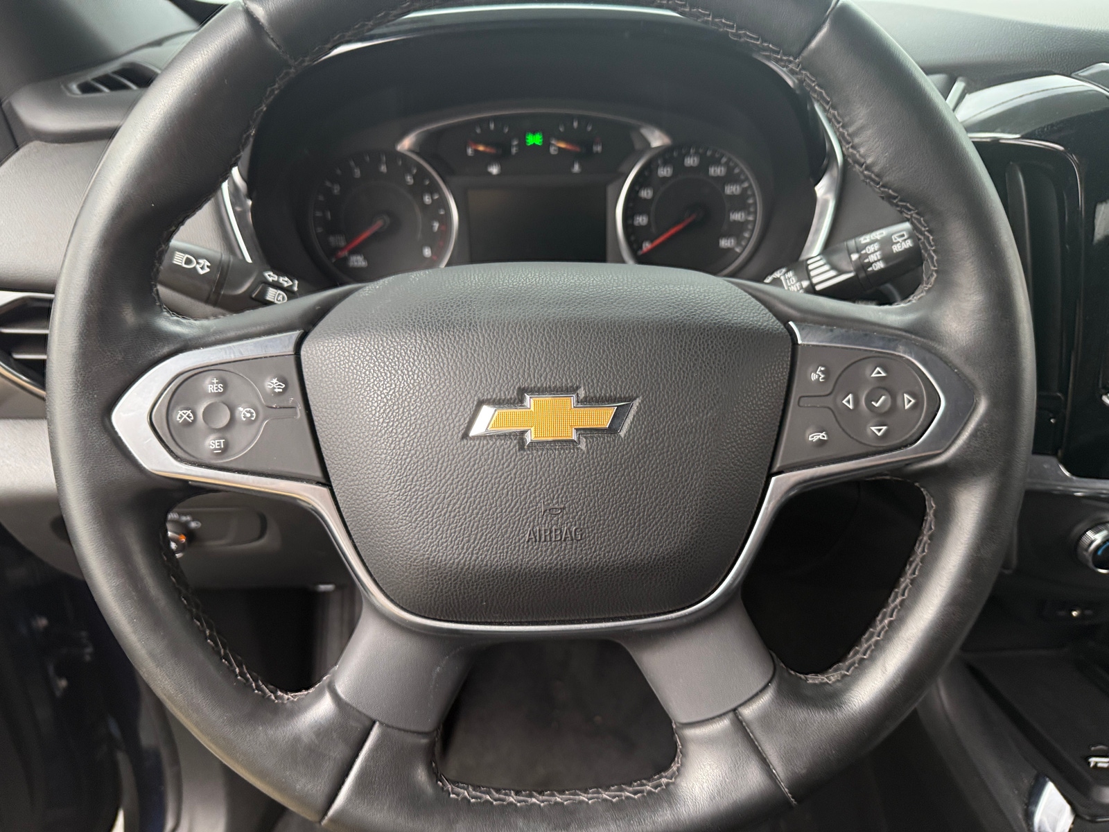 Thumbnail: 2023 Chevrolet Traverse - 5