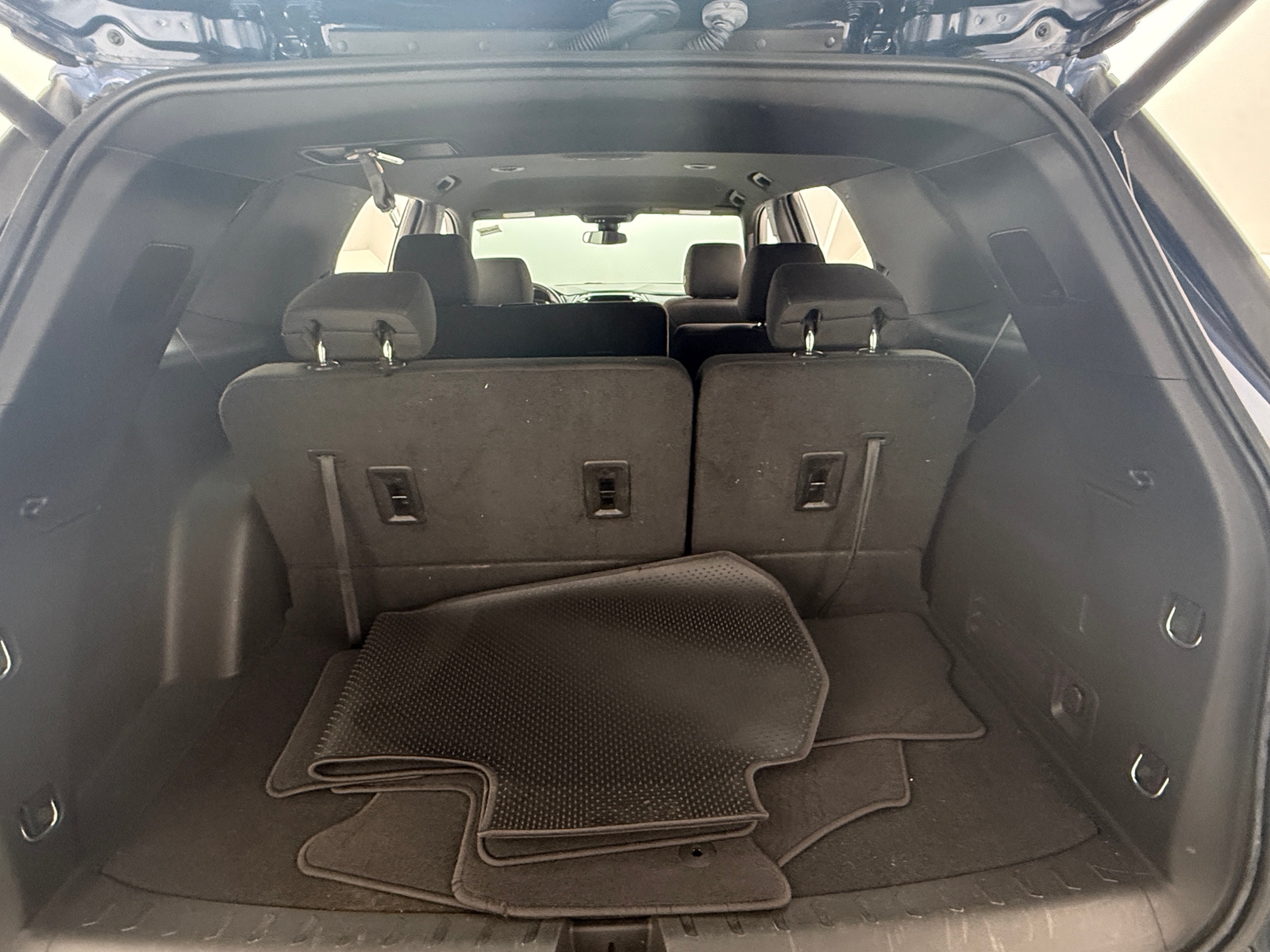 Thumbnail: 2023 Chevrolet Traverse - 7