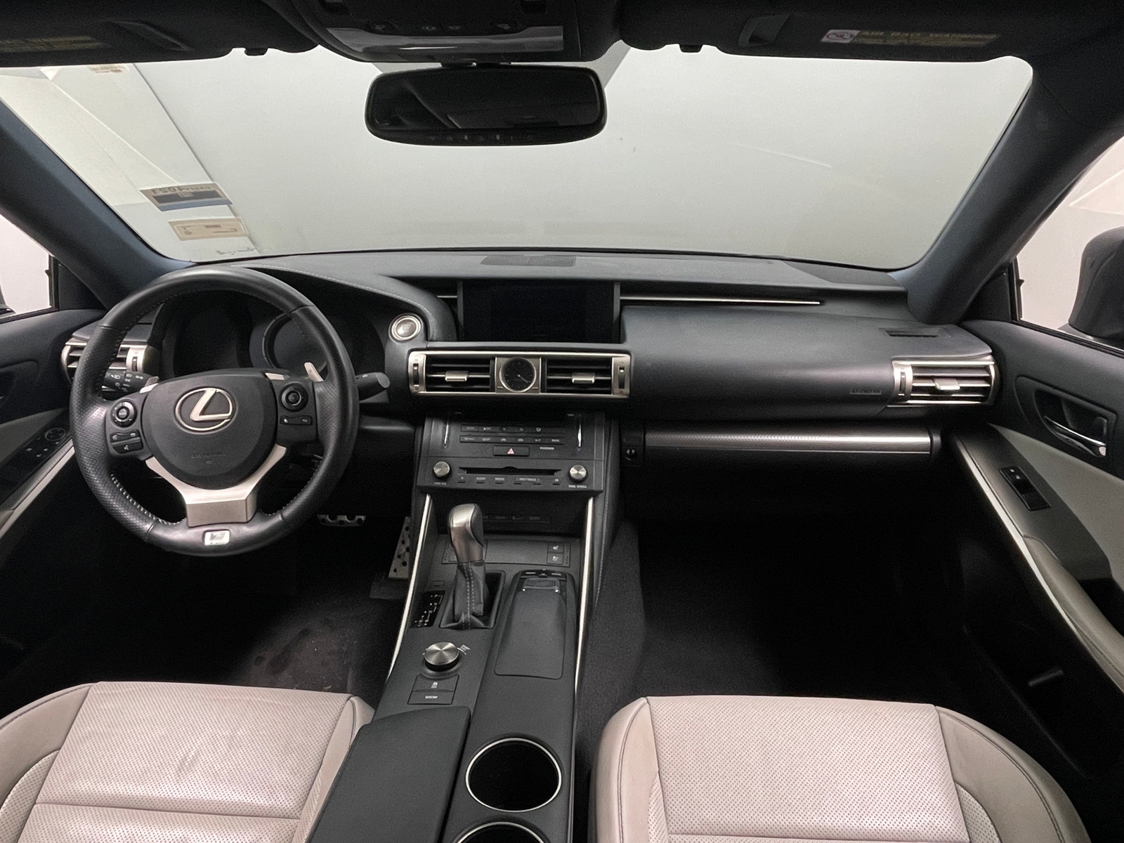Thumbnail: 2015 Lexus IS - 2