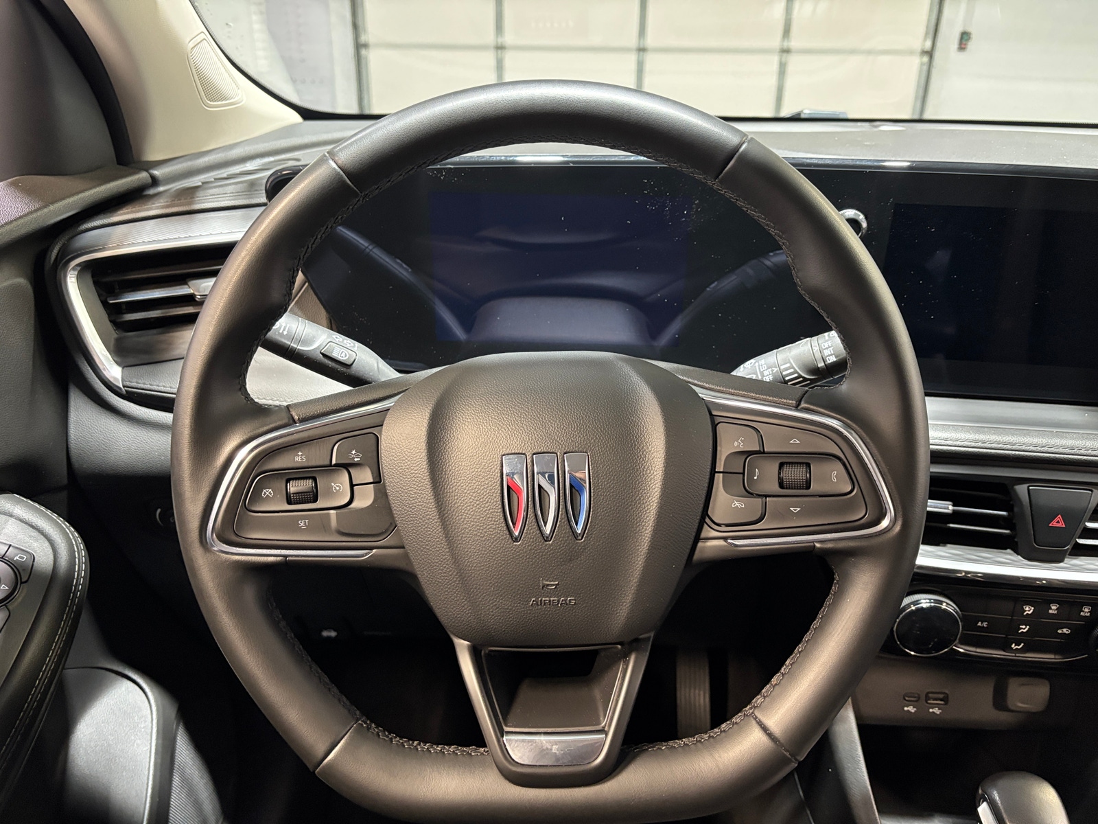 Thumbnail: 2024 Buick Encore GX - 4