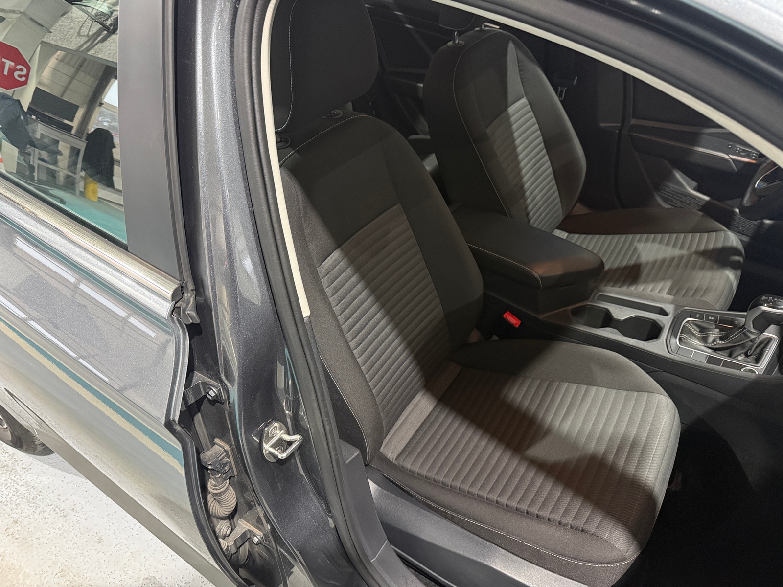 Thumbnail: 2025 Volkswagen Jetta - 2