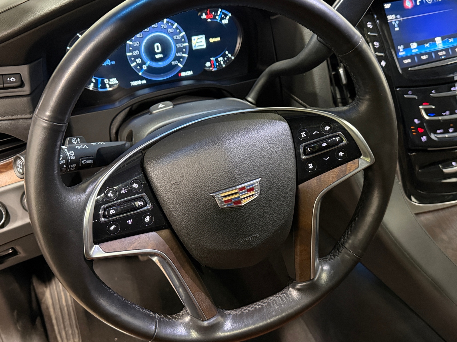 Thumbnail: 2016 Cadillac Escalade - 4