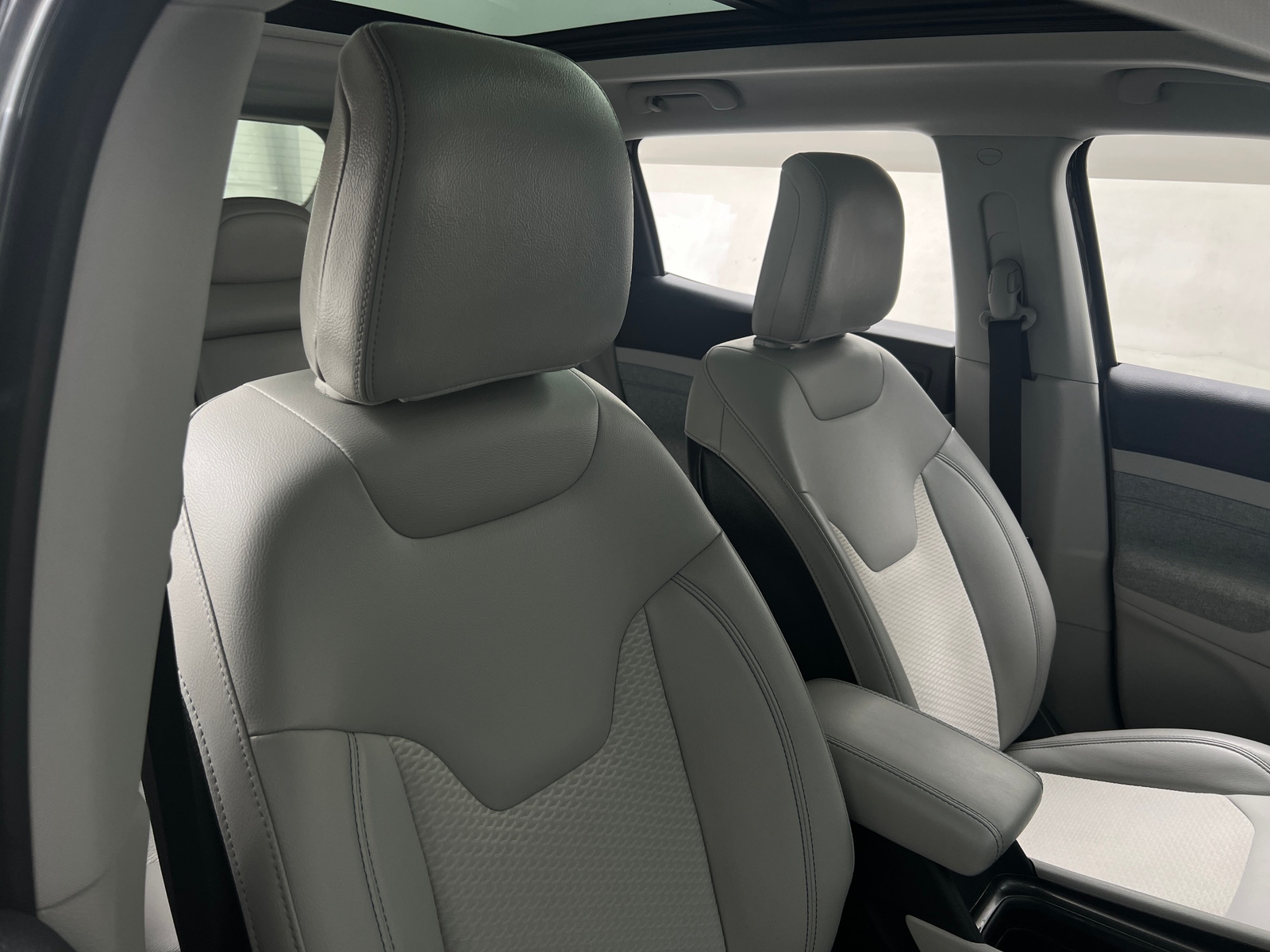 Thumbnail: 2022 Jeep Compass - 2