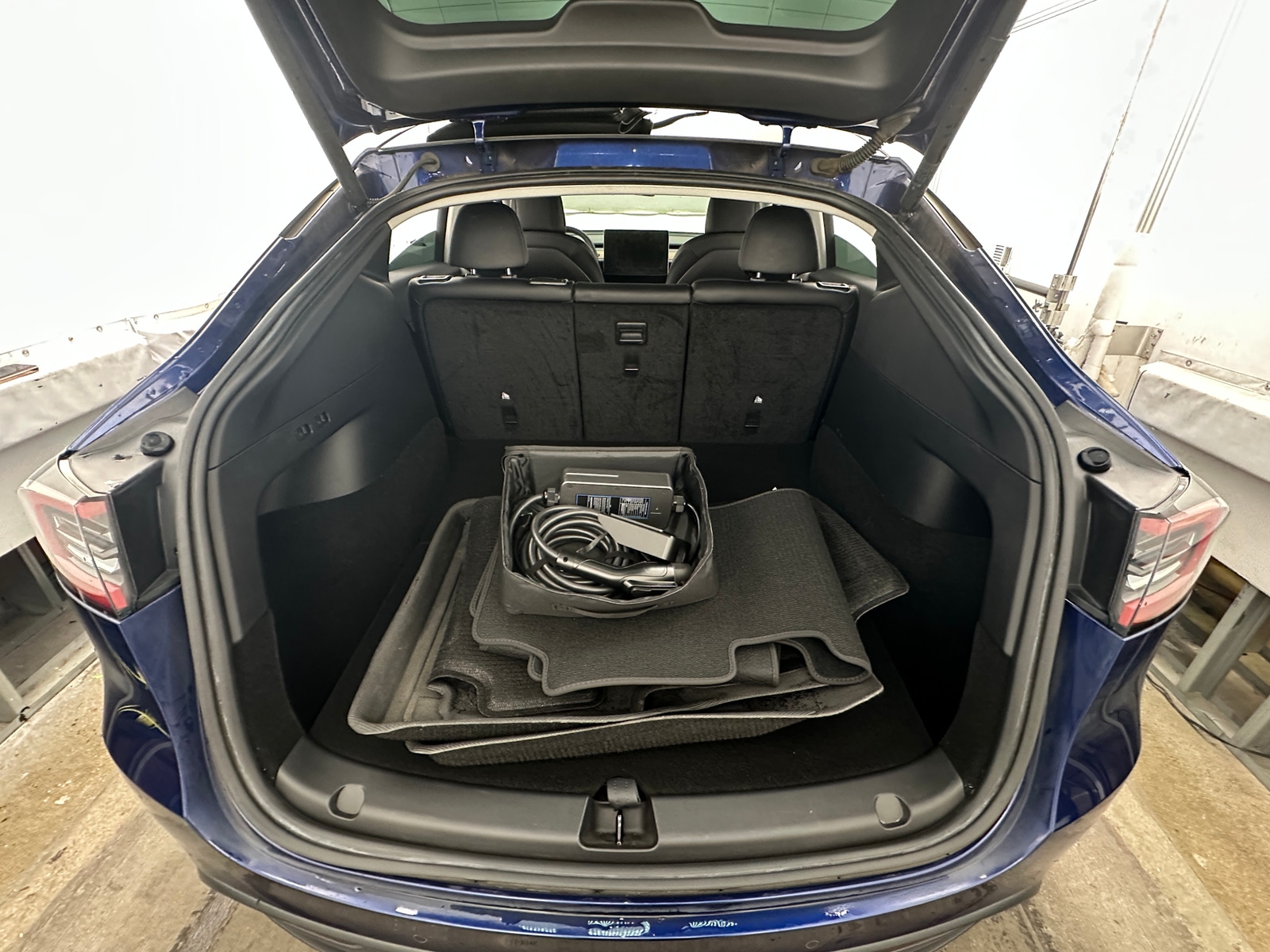 Thumbnail: 2022 Tesla Model Y - 6