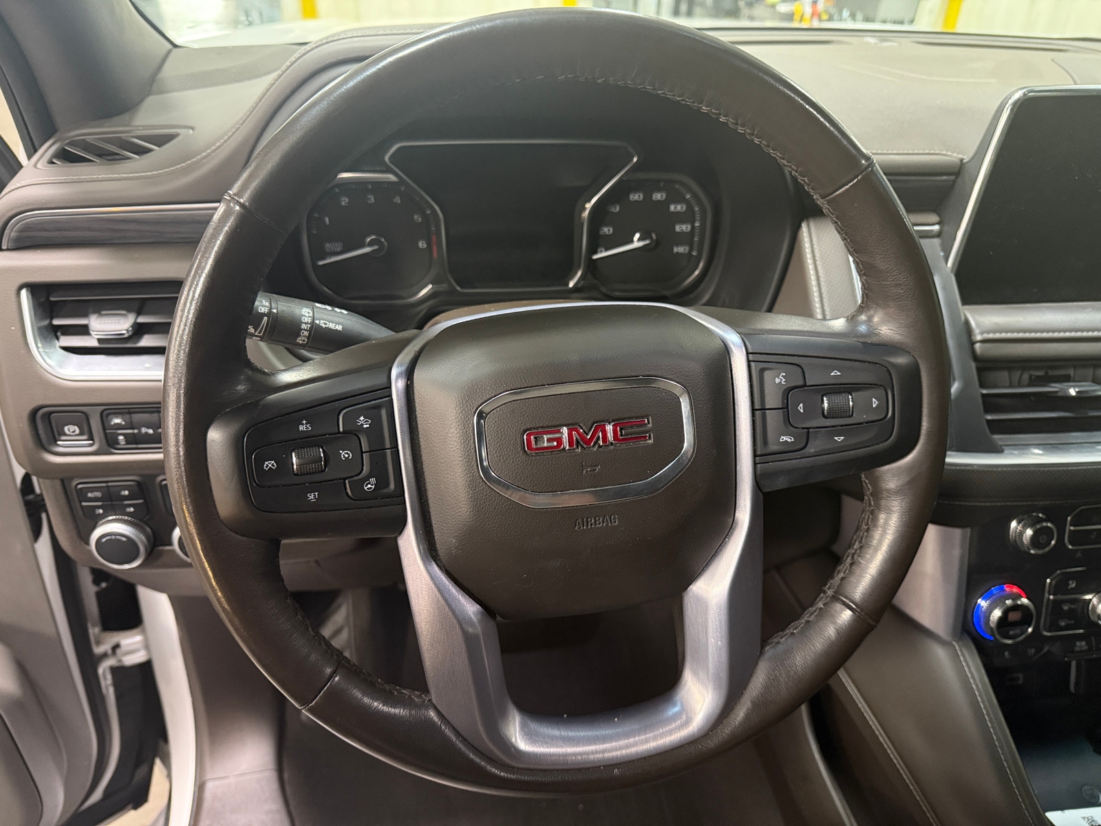 Thumbnail: 2021 GMC Yukon - 4