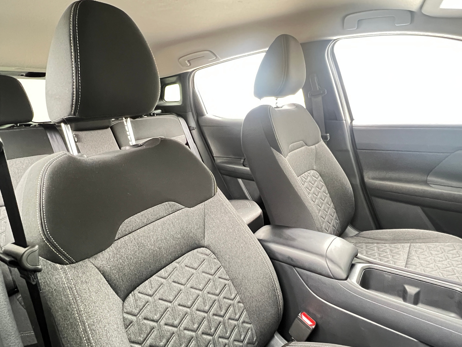 Thumbnail: 2025 Nissan Kicks - 2