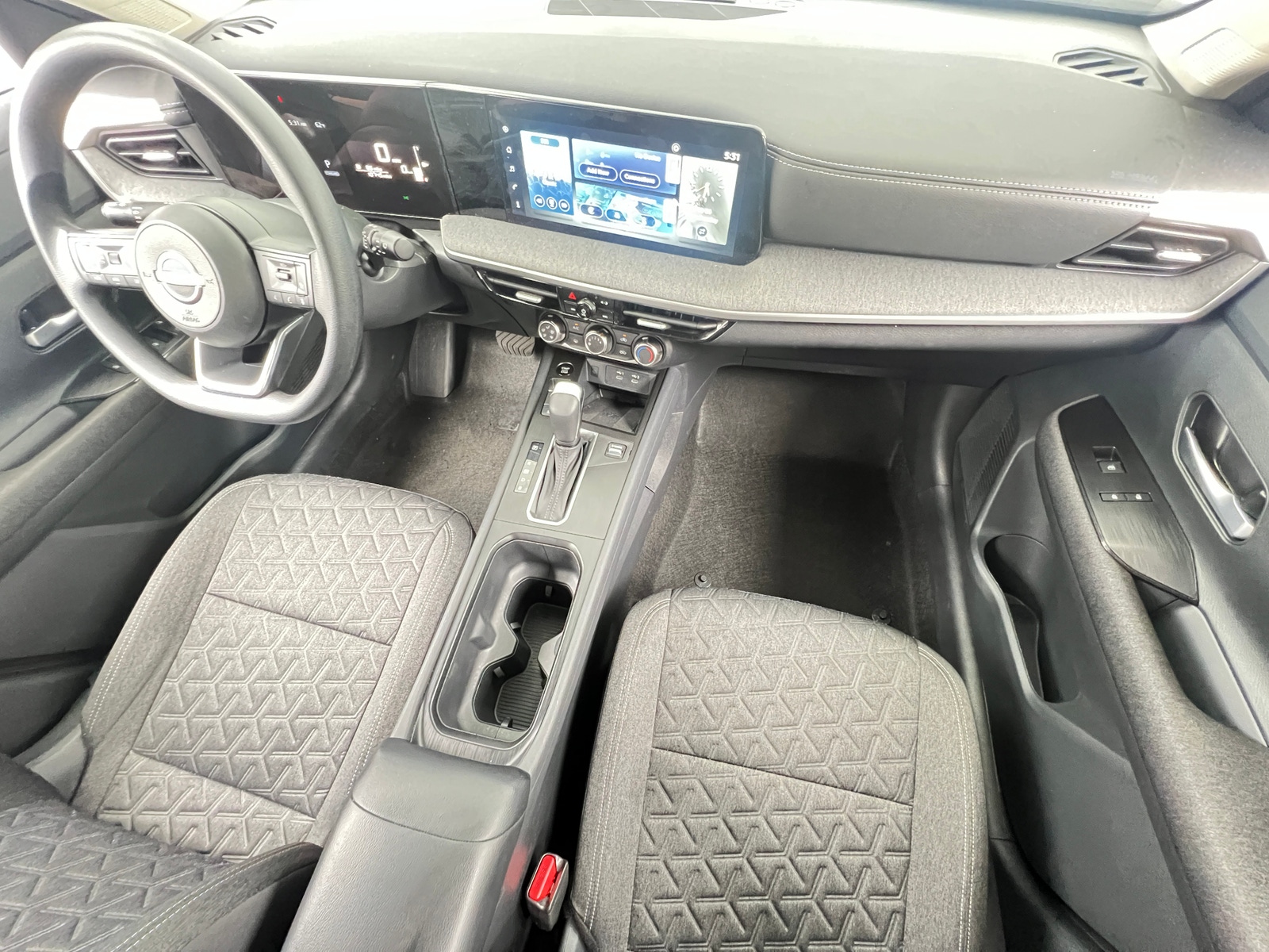 Thumbnail: 2025 Nissan Kicks - 3