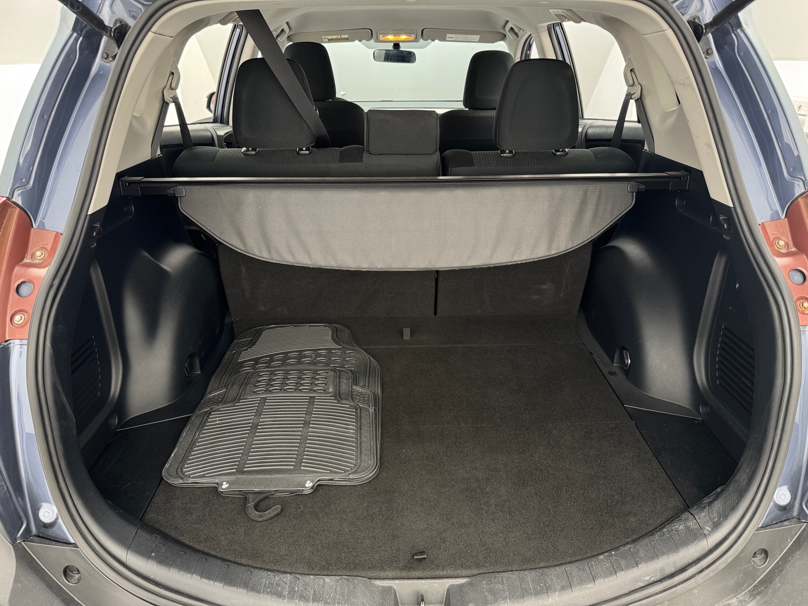 Thumbnail: 2014 Toyota RAV4 - 7