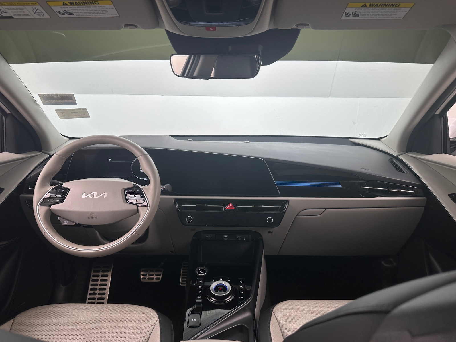 Thumbnail: 2023 Kia Niro - 2