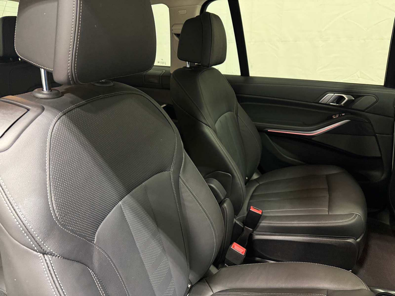 Thumbnail: 2022 BMW X7 - 5