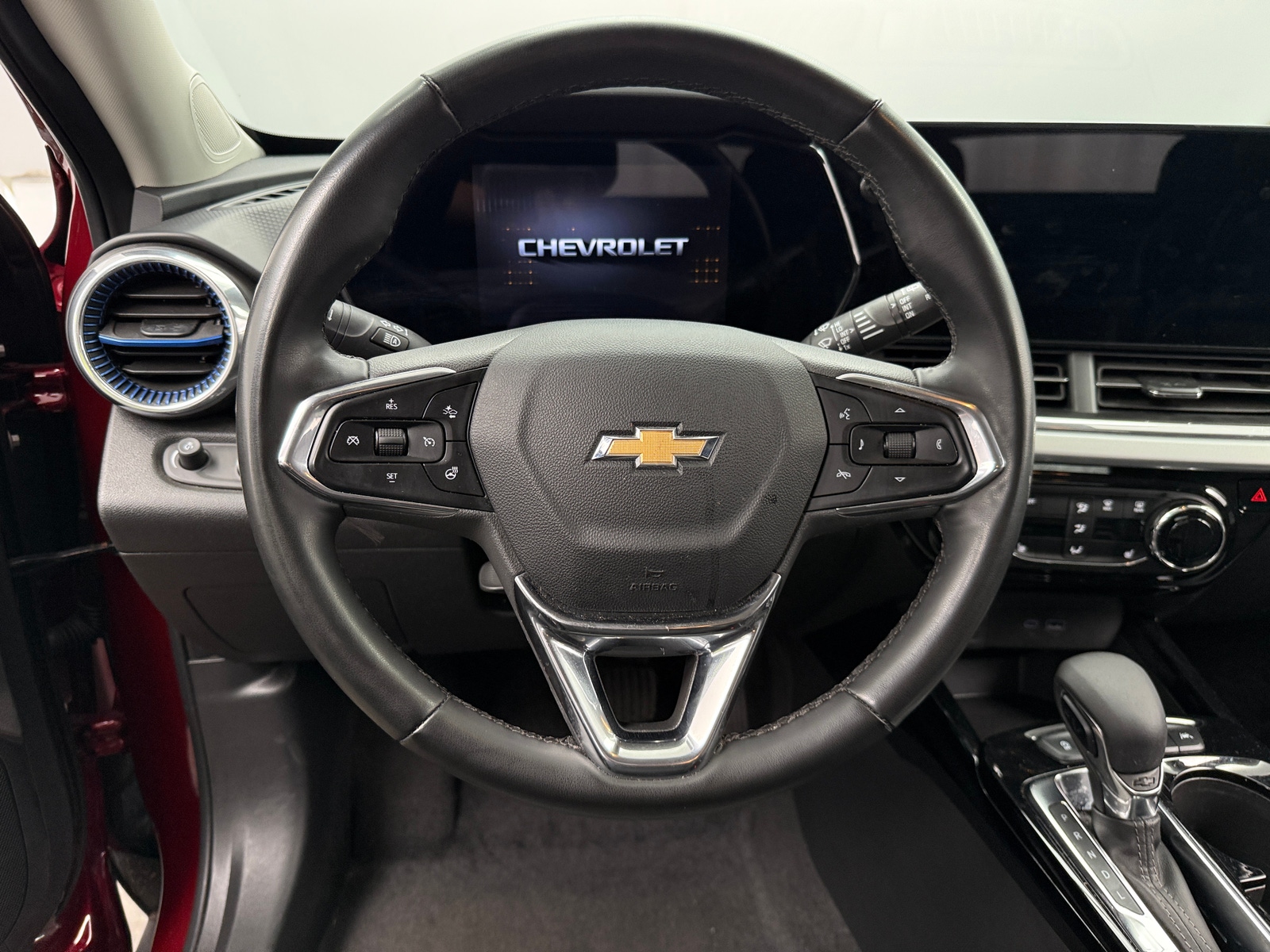 Thumbnail: 2025 Chevrolet Trax - 5