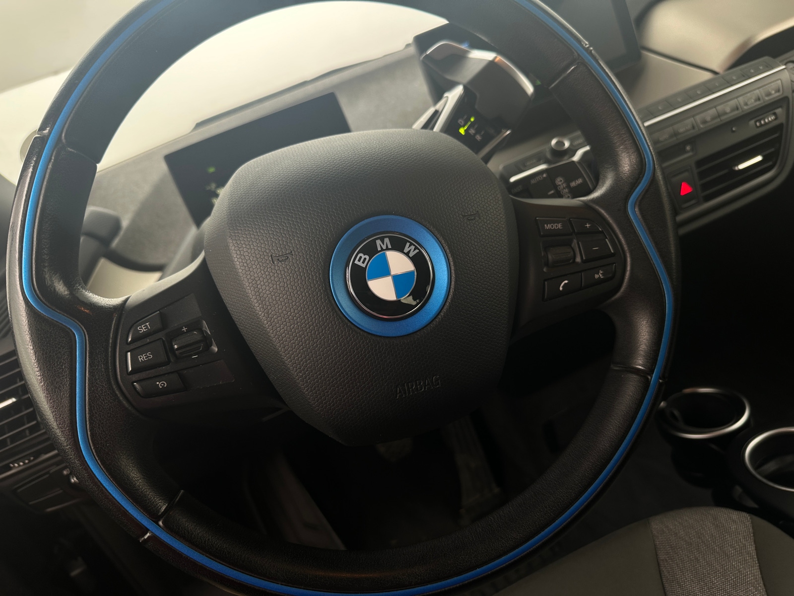 Thumbnail: 2016 BMW i3 - 4