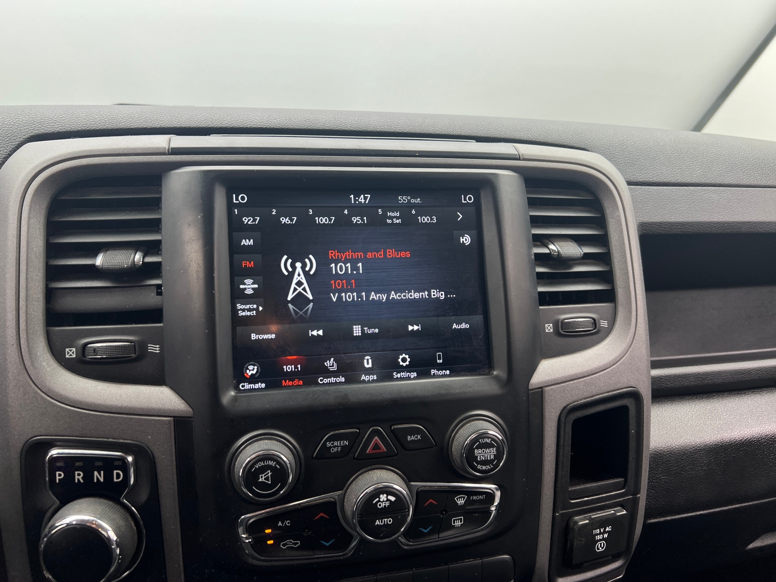 Thumbnail: 2021 RAM 1500 Classic - 4