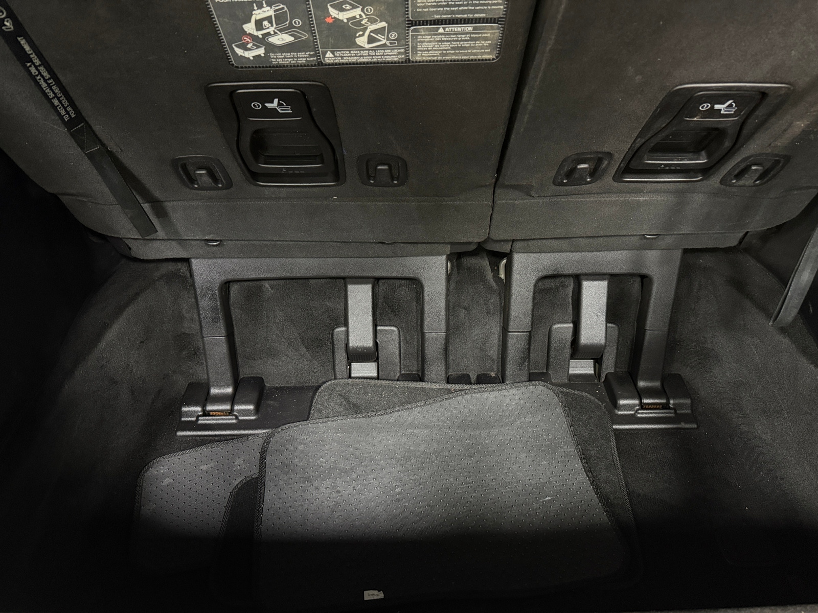 Thumbnail: 2023 Kia Carnival - 7