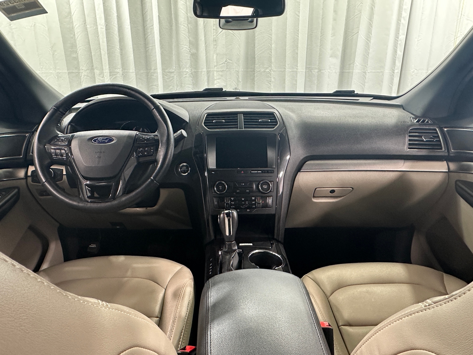 Thumbnail: 2019 Ford Explorer - 3