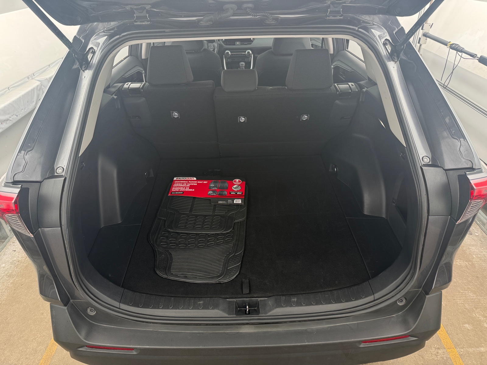 Thumbnail: 2025 Toyota RAV4 - 7