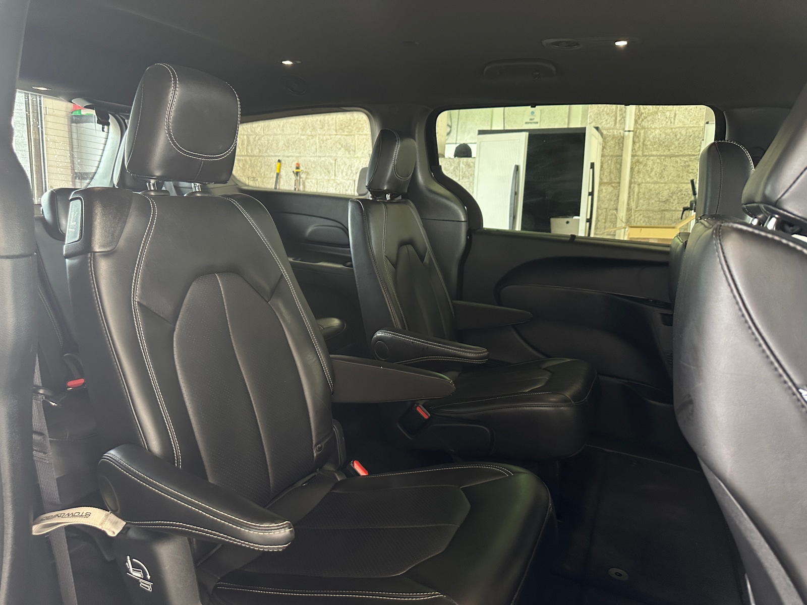 Thumbnail: 2025 Chrysler Pacifica - 5